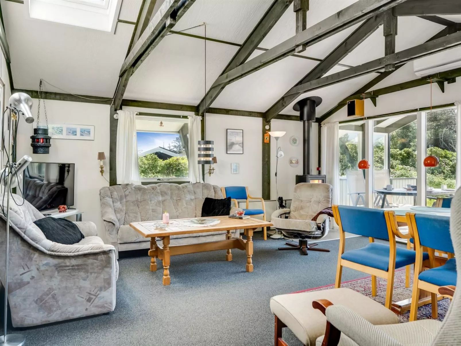 "Annesisse" - 450m from the sea-Binnen