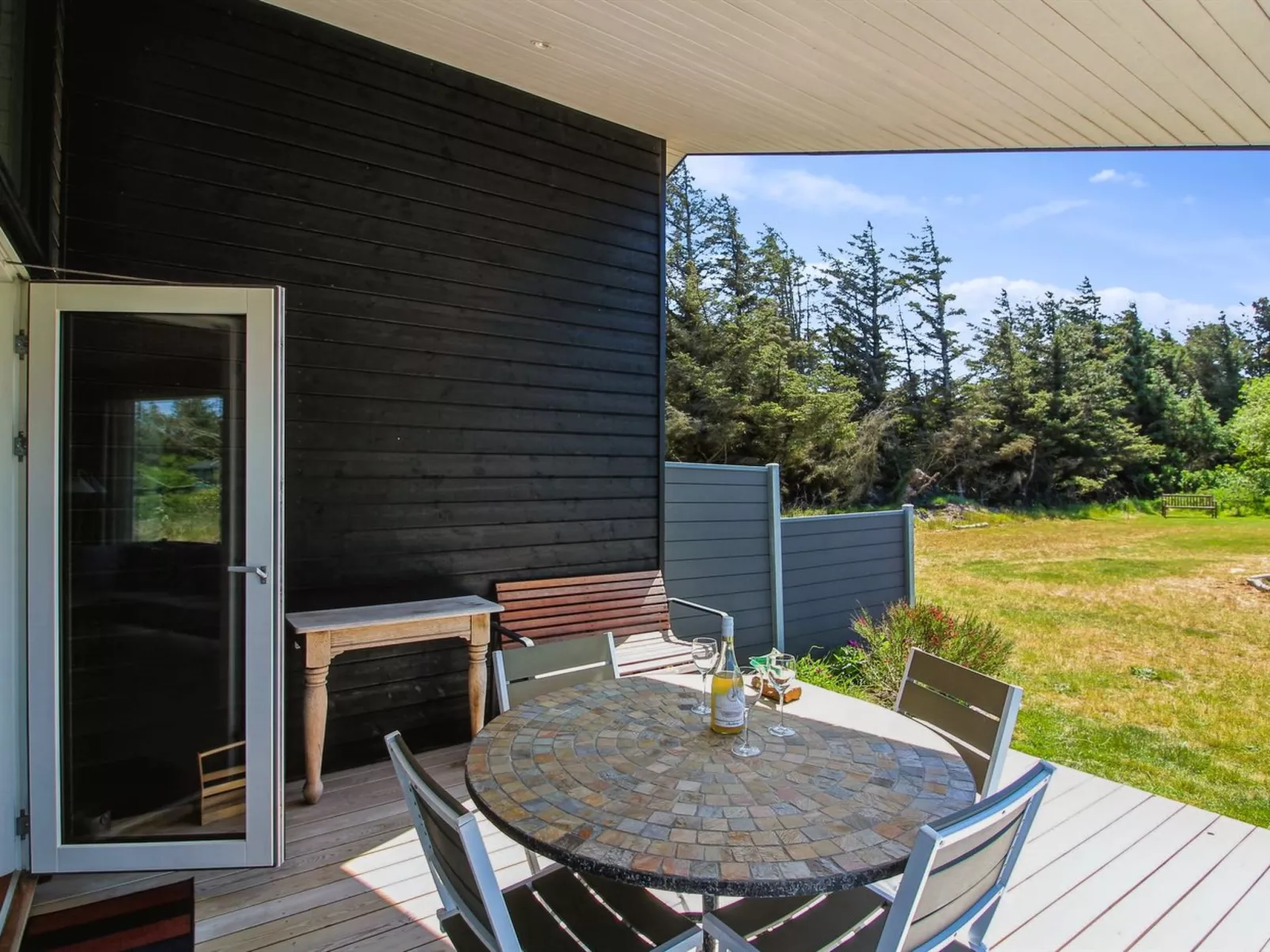 "Sampo" - 400m from the sea-Buiten