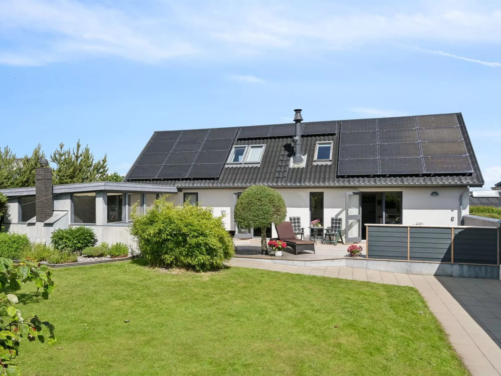 "Alona" - 90m from the sea-Buiten