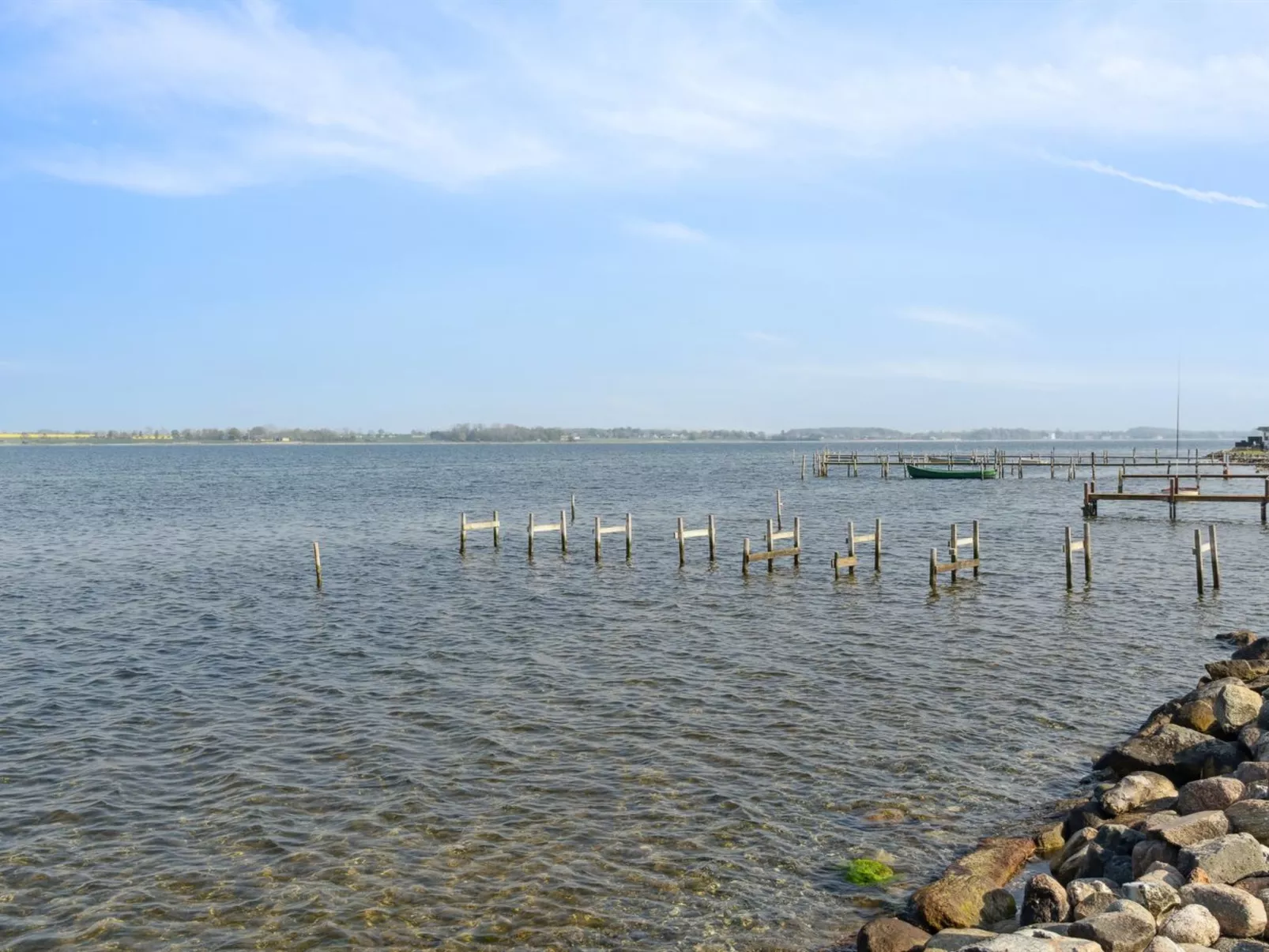 "Tameka" - 10m to the fjord-Buiten