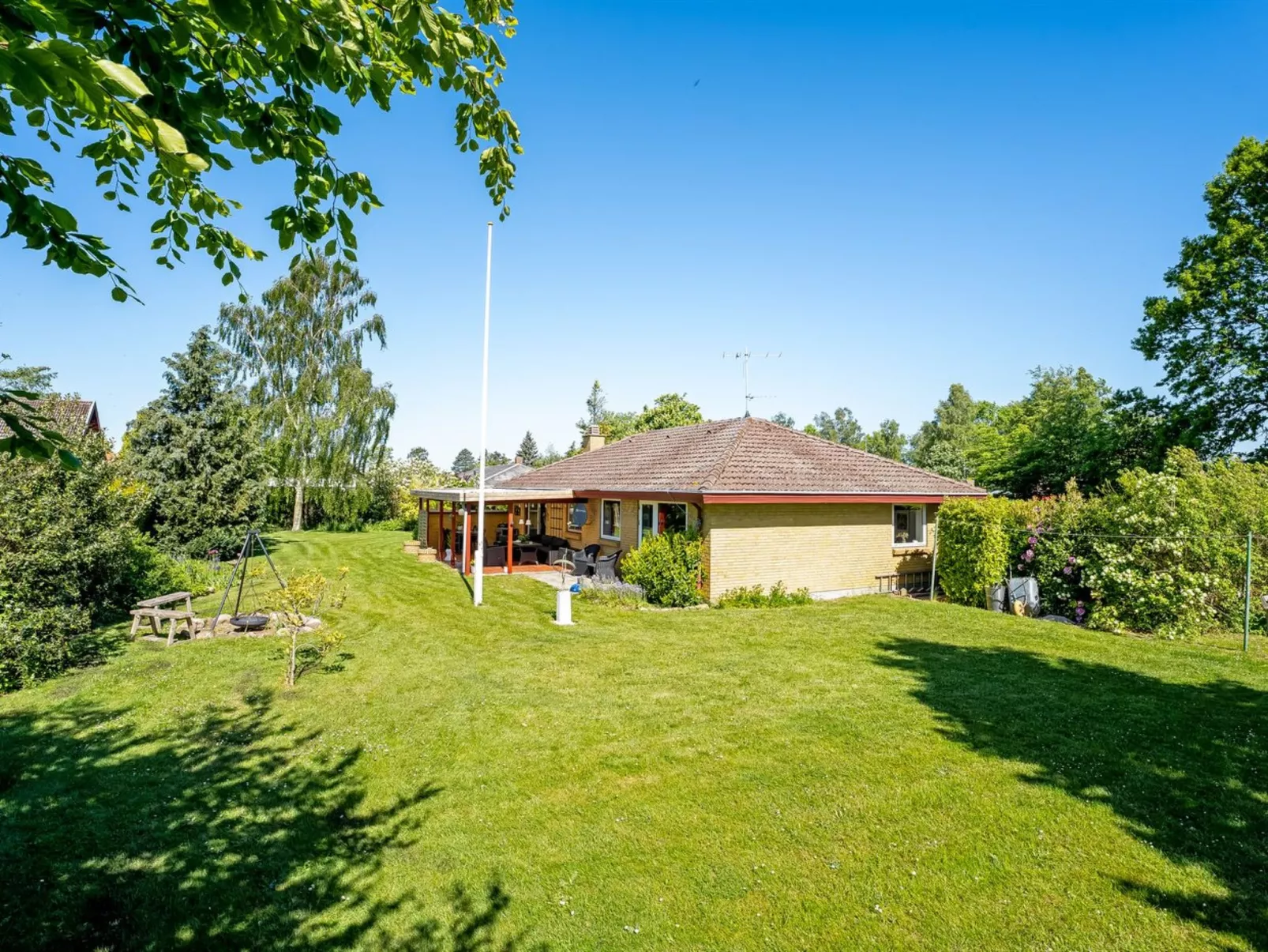 "Maleen" - 150m to the fjord-Buiten