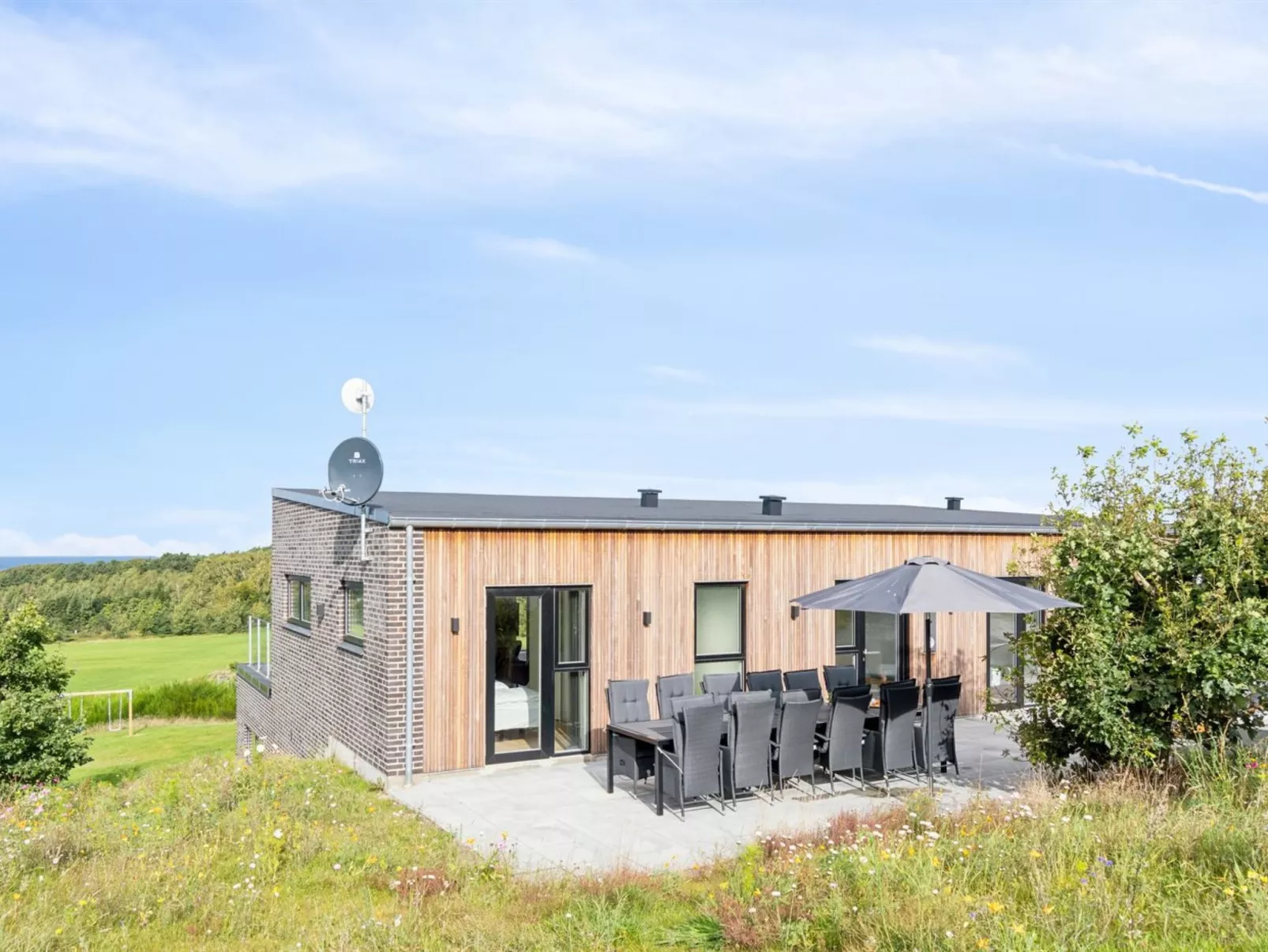 "Ann" - 1.3km from the sea-Buiten