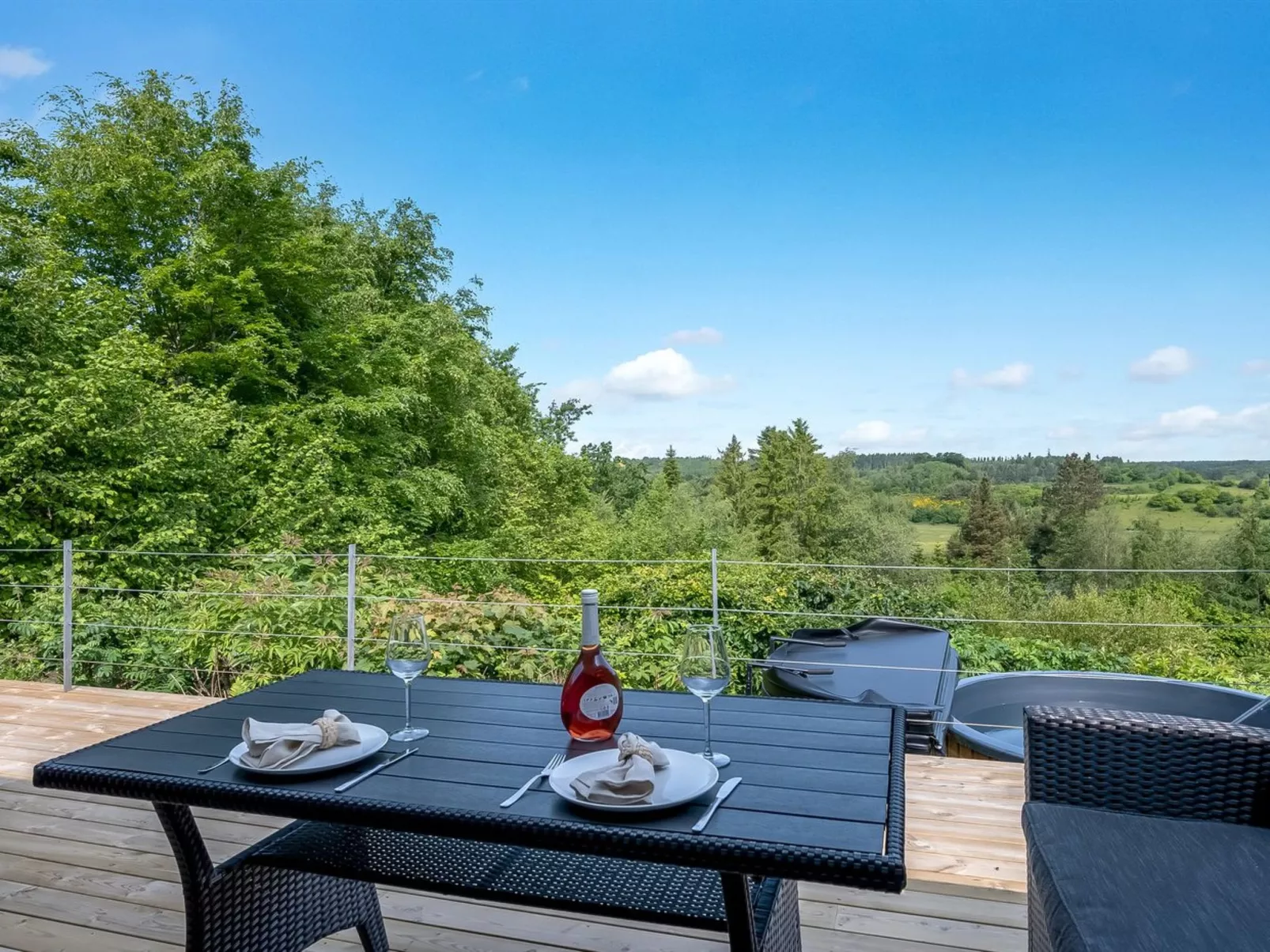 "Ufej" - 2.5km from the sea-Buiten