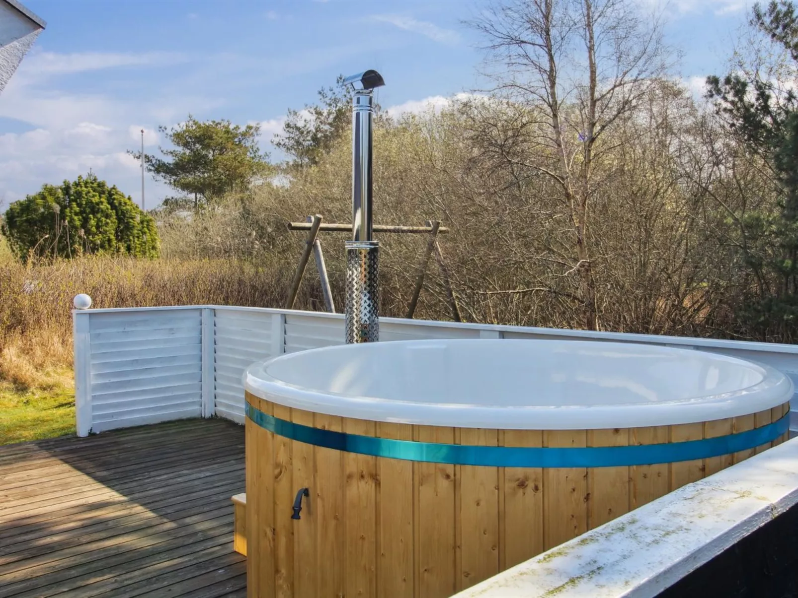 "Elpida" - 2km from the sea-Binnen