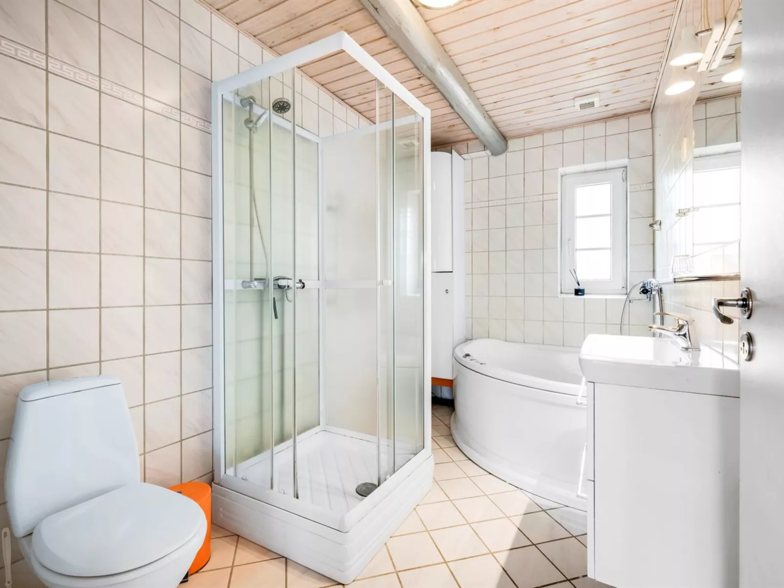 "Nafne" - 1.2km from the sea-Binnen