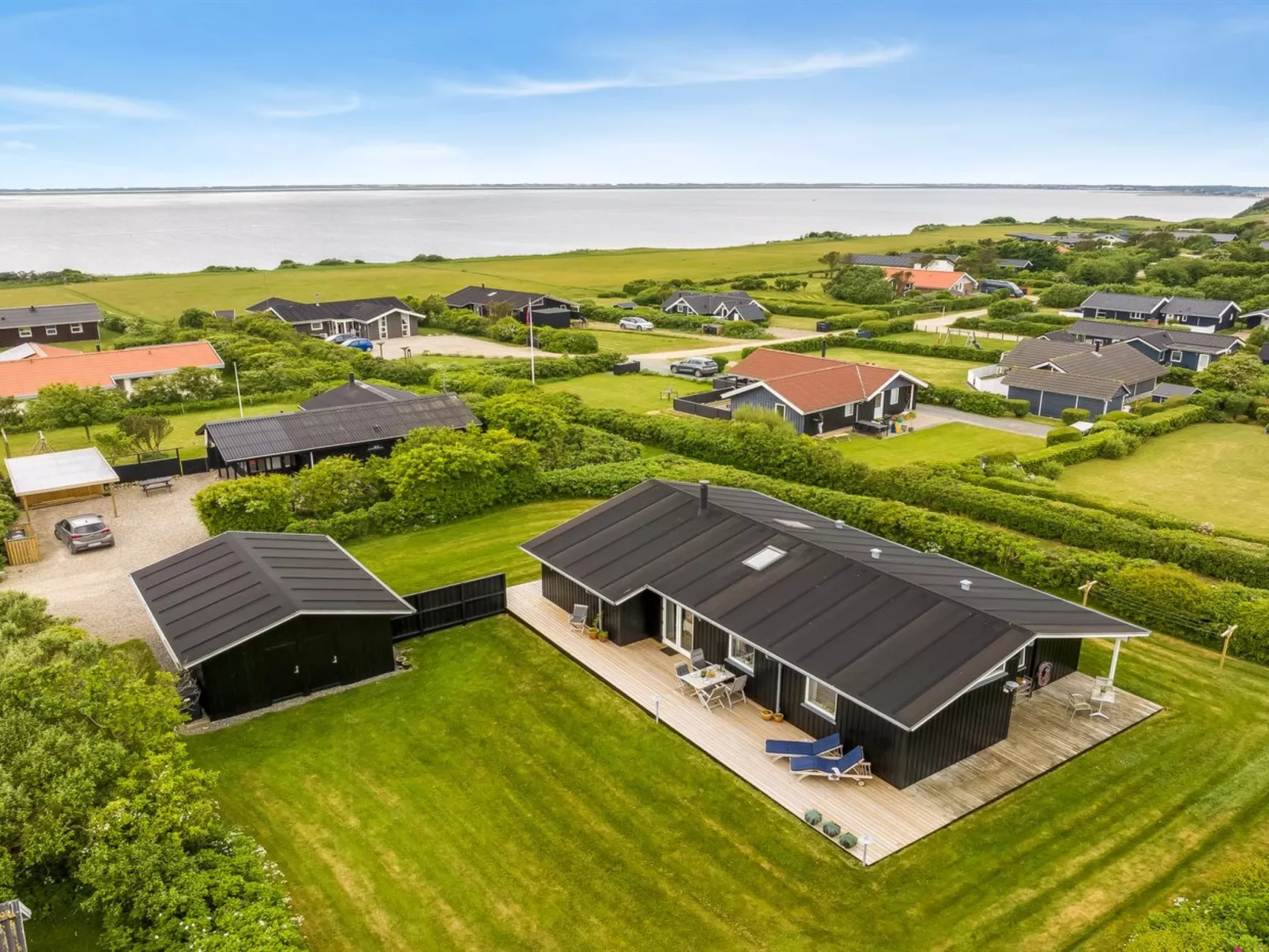 "Gedda" -  from the sea-Buiten