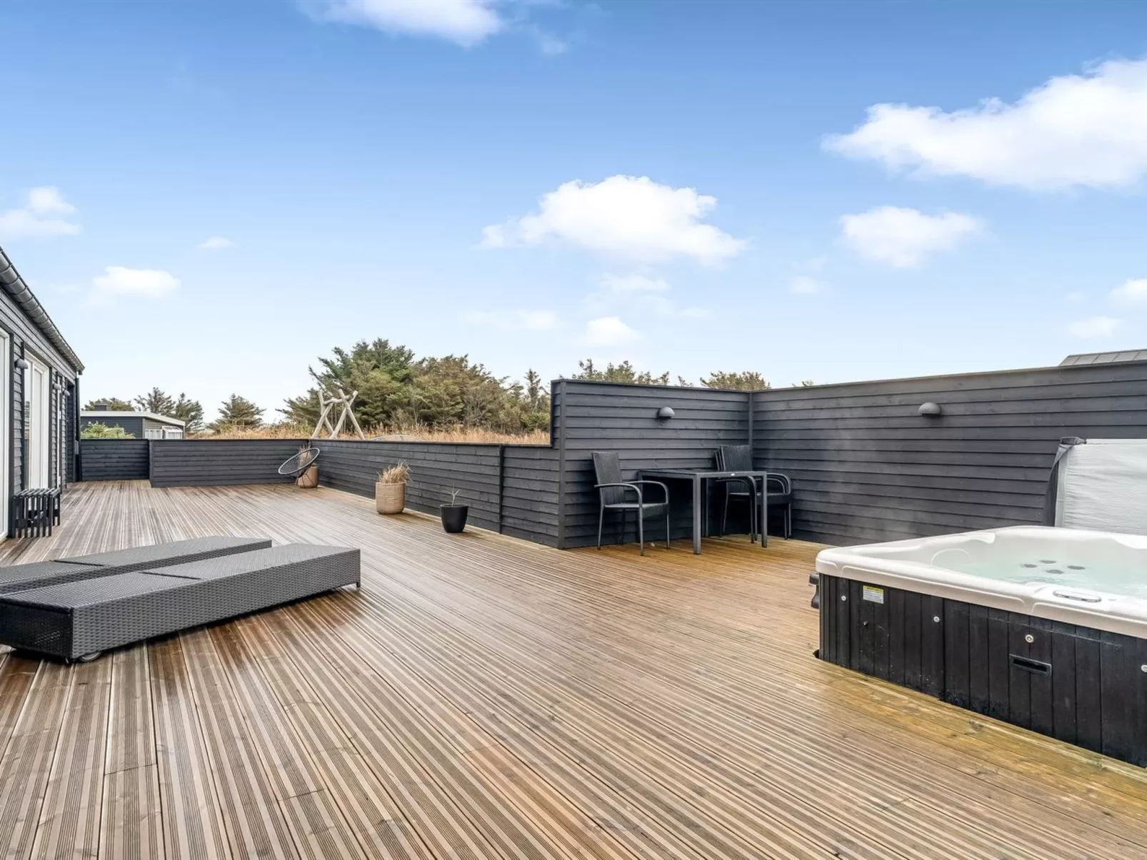 "Dreng" - 300m from the sea-Binnen