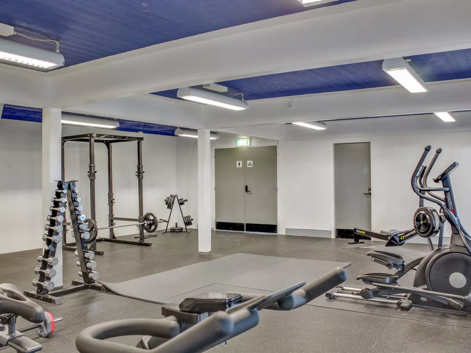 "Jænis" - 10m from the sea-Binnen