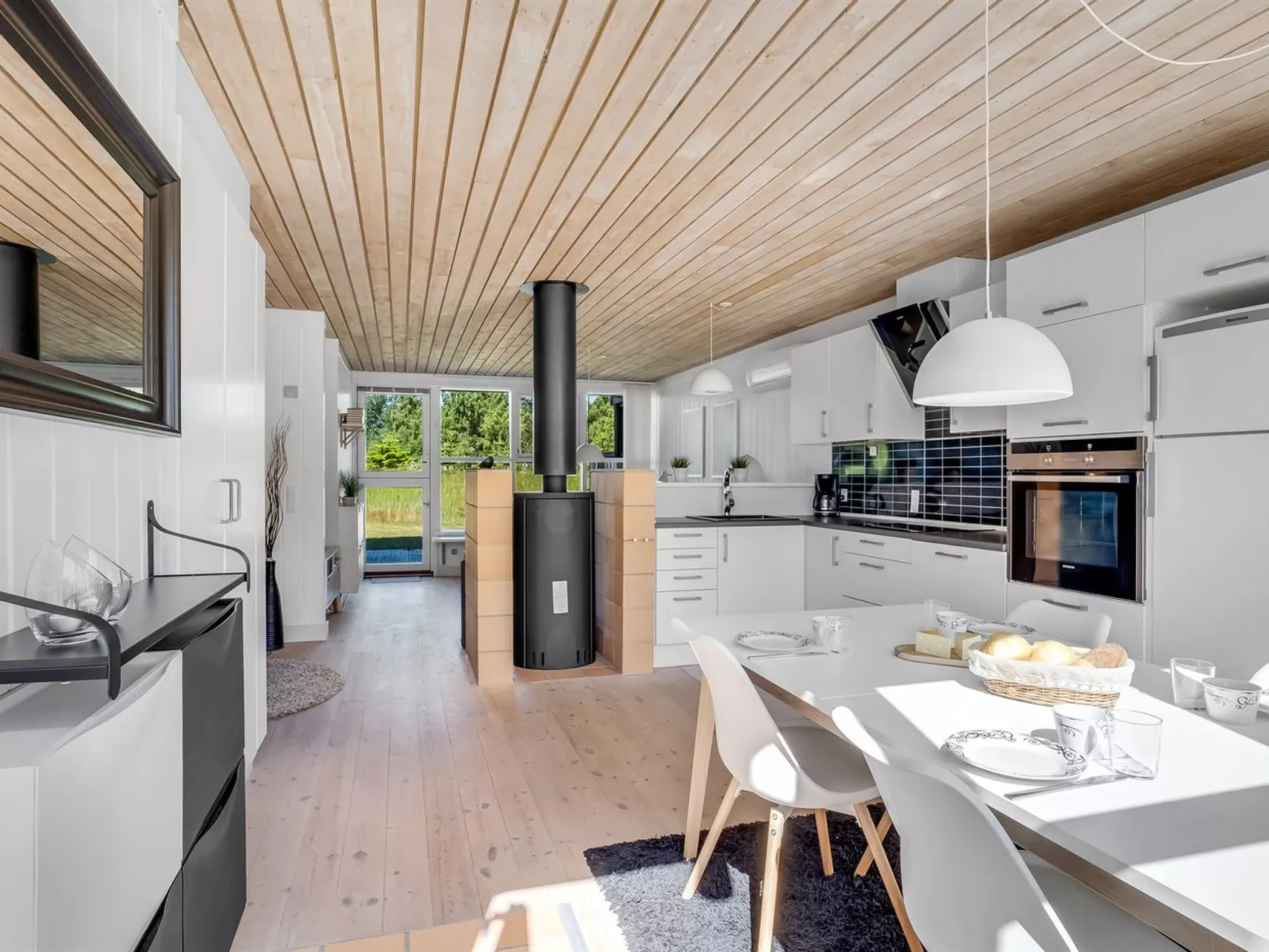 "Clea" - 300m from the sea-Binnen