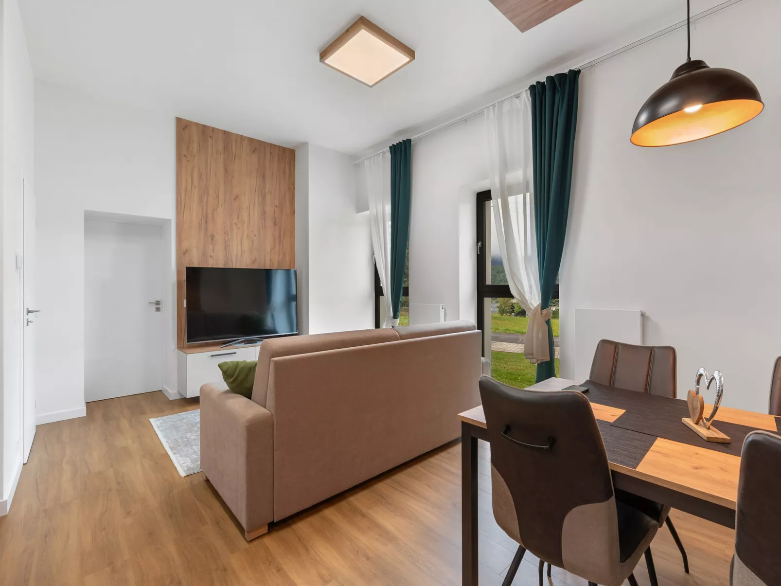 Javorná Lodge-Binnen