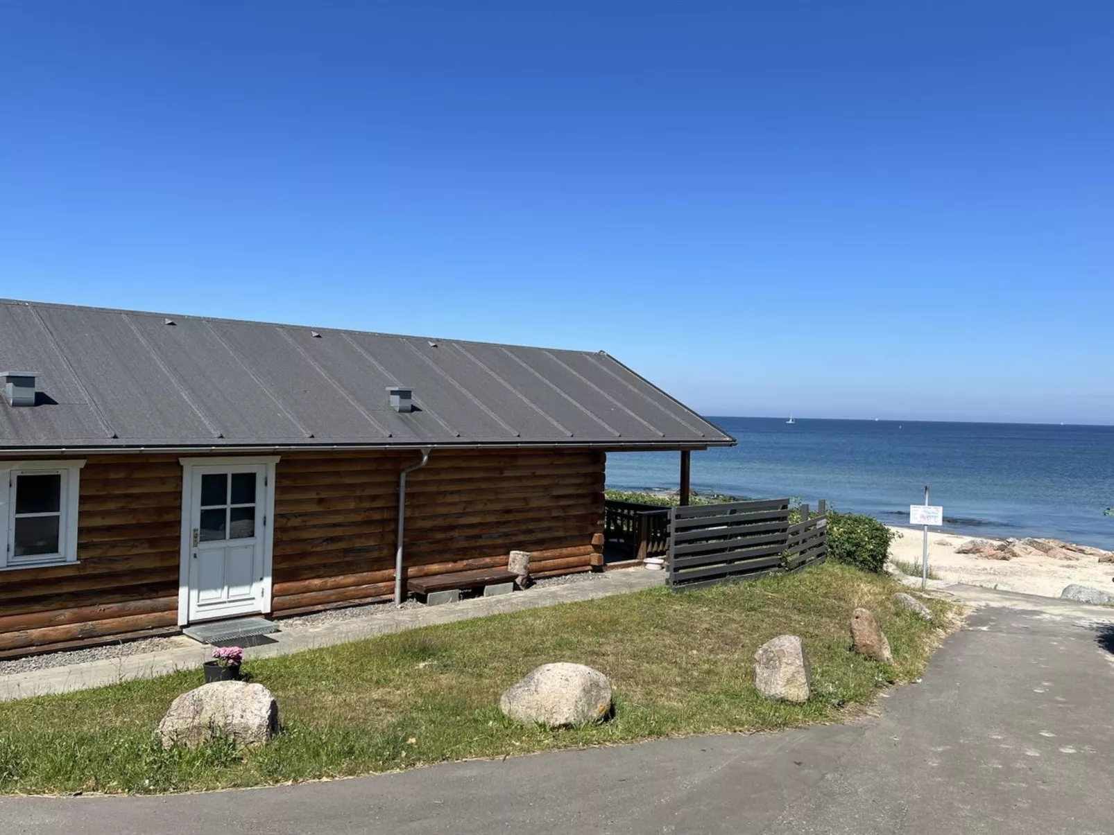 "Olina" - 10m from the sea-Buiten