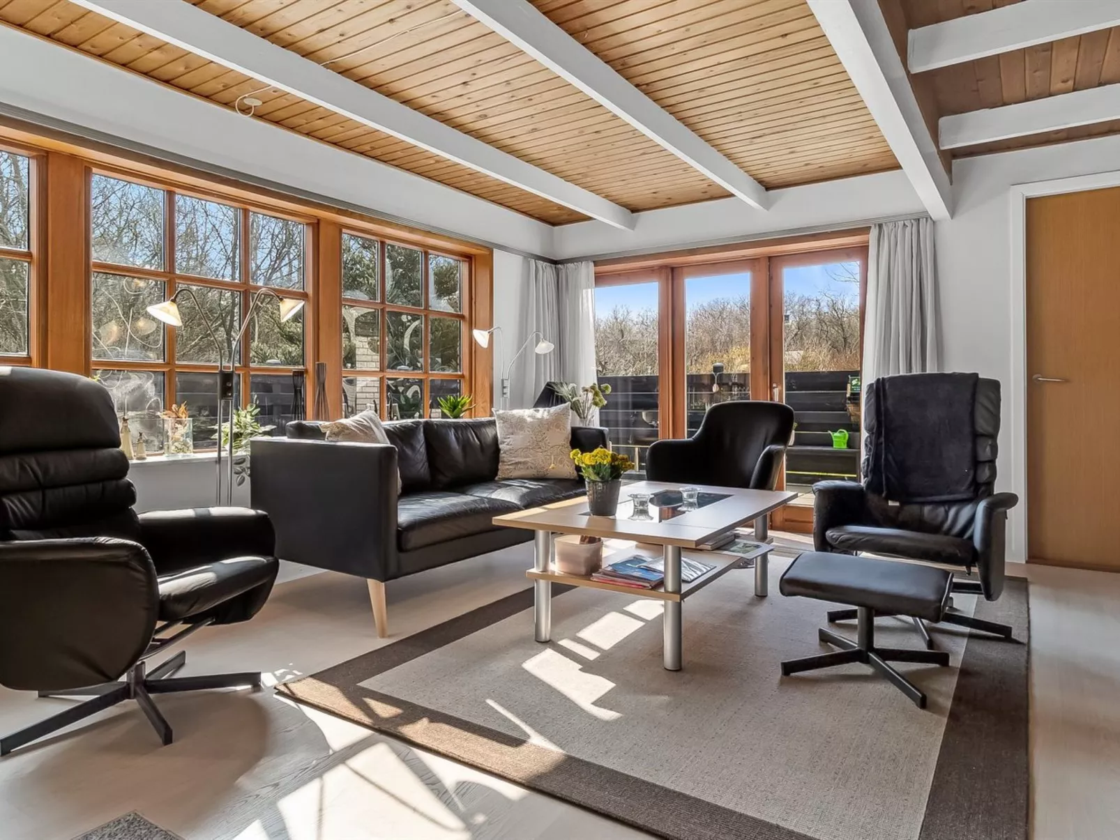 "Berner" - 30km from the sea-Binnen