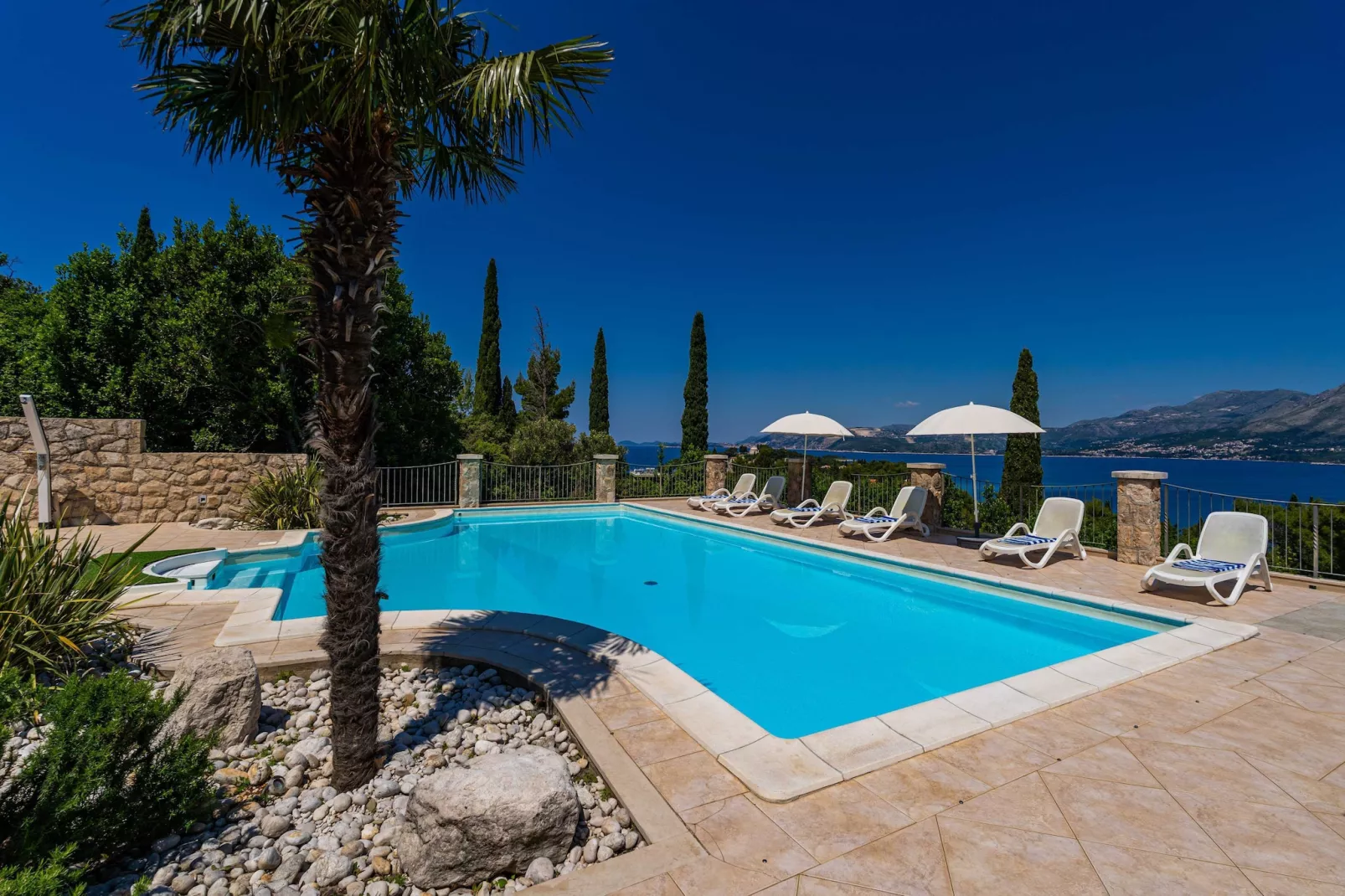 Villa Alegria Cavtat - Studio Apartment with Patio and Garden View-Zwembad