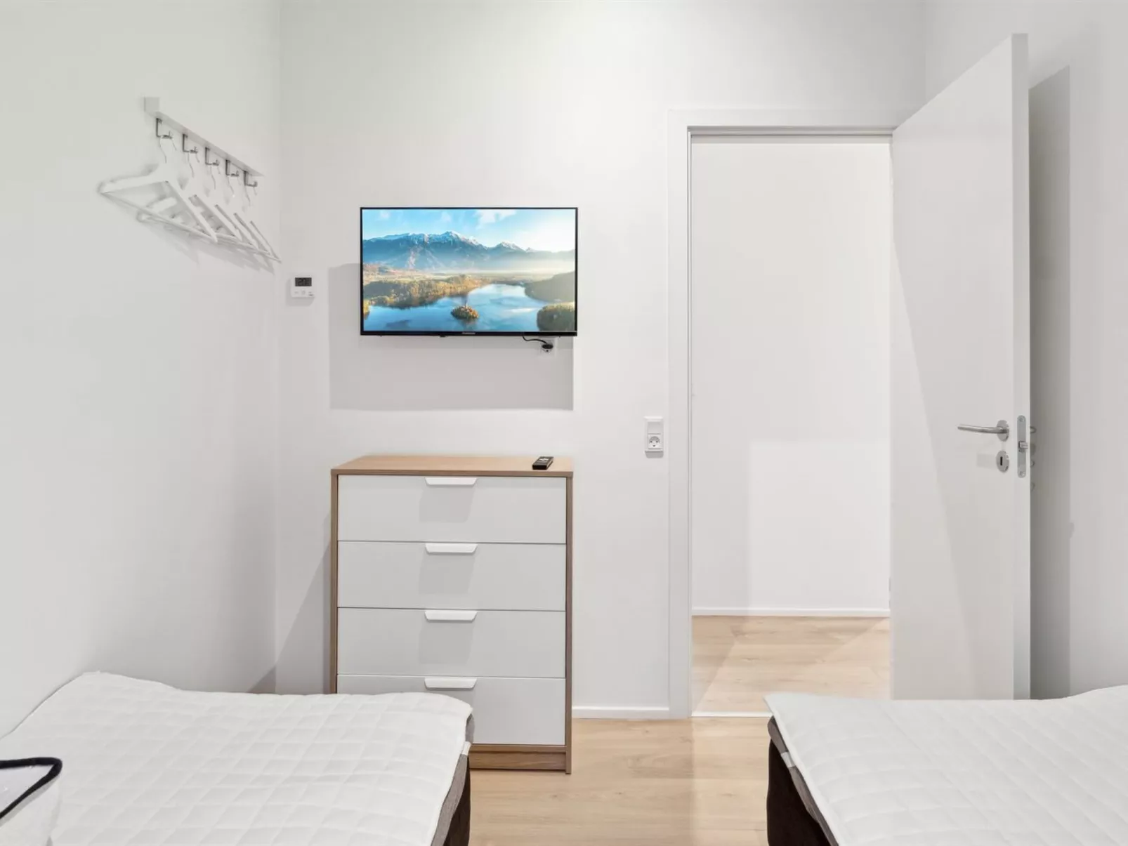 "Christian" - 600m from the sea-Binnen