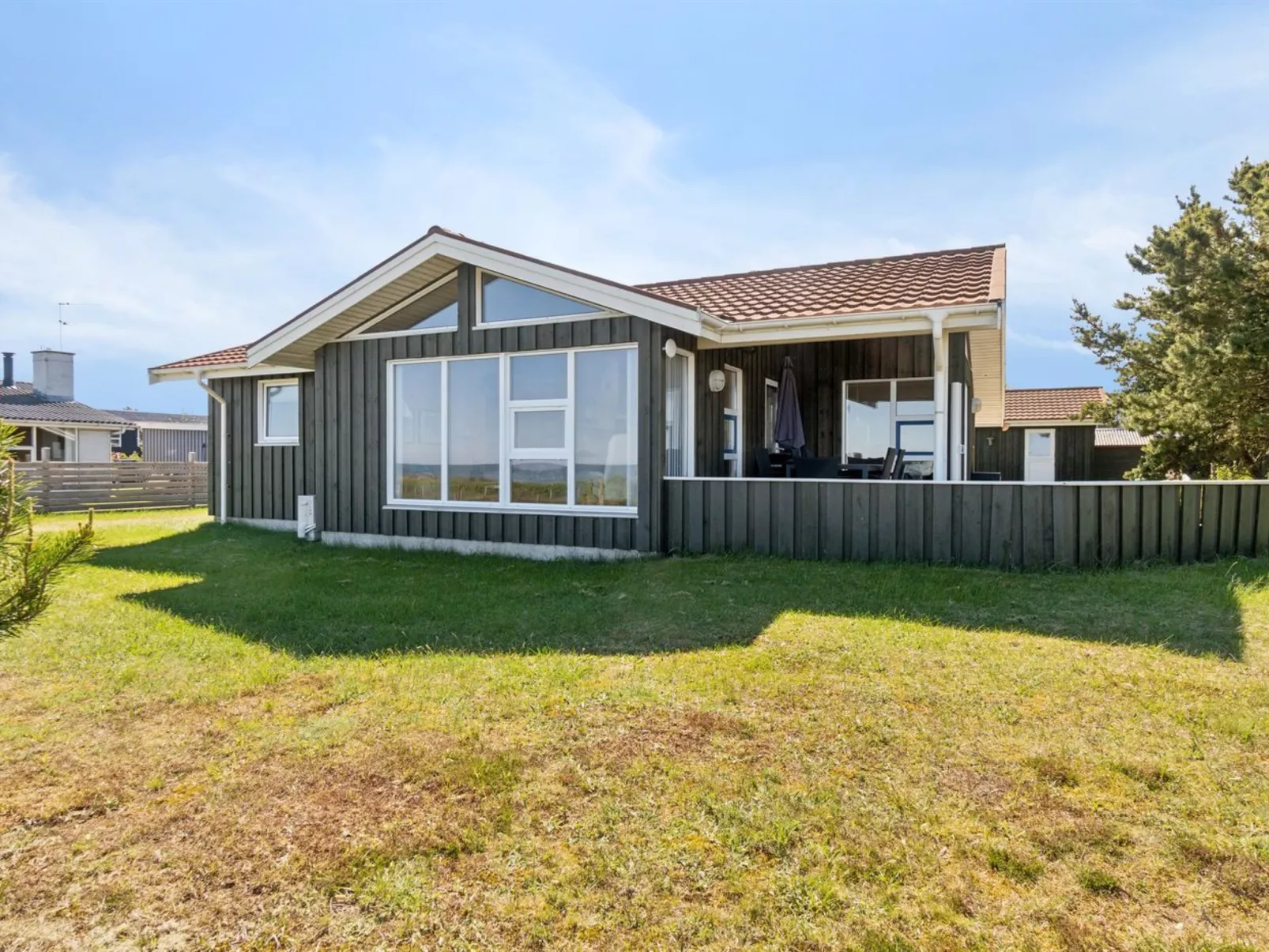 "Suometar" - 90m from the sea-Buiten