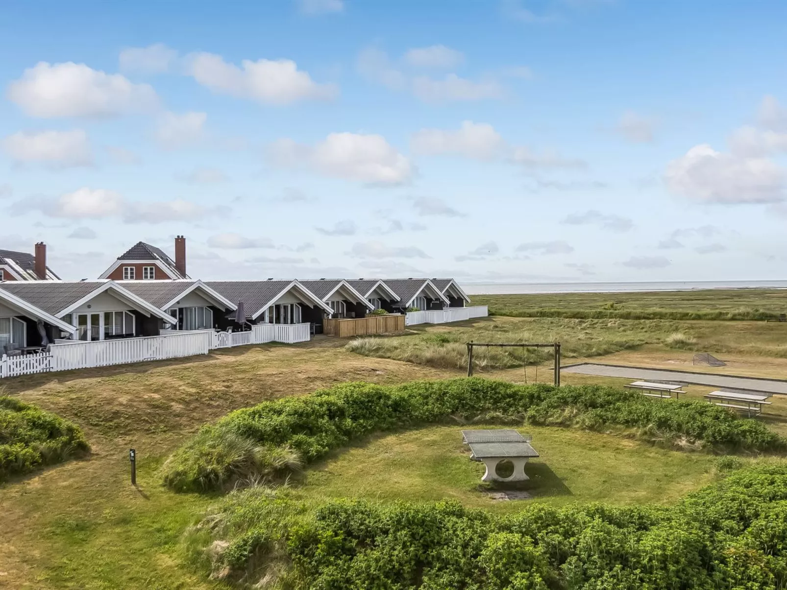 "Reinhold" - 1.9km from the sea-Buiten