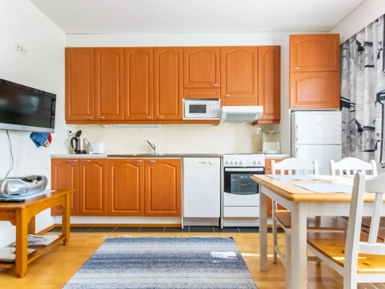 Outapailakka j 9 - Binnen