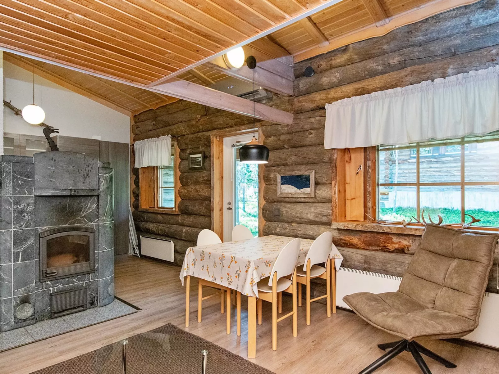 Pökkömaja b-Binnen