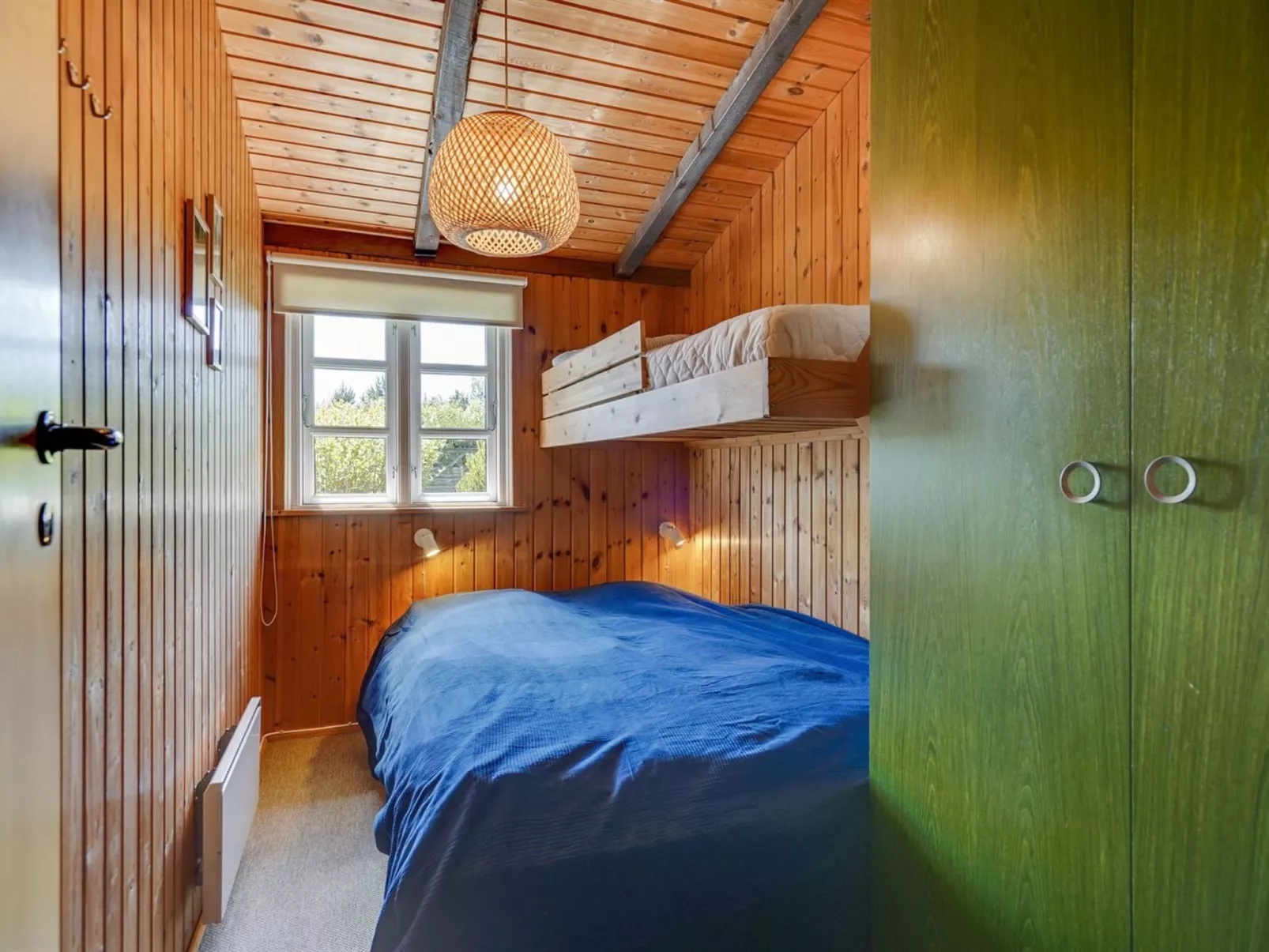 "Kaarle" - 400m to the fjord-Binnen