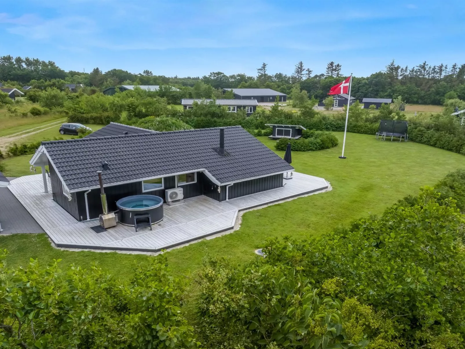 "Antero" - 500m to the fjord-Buiten