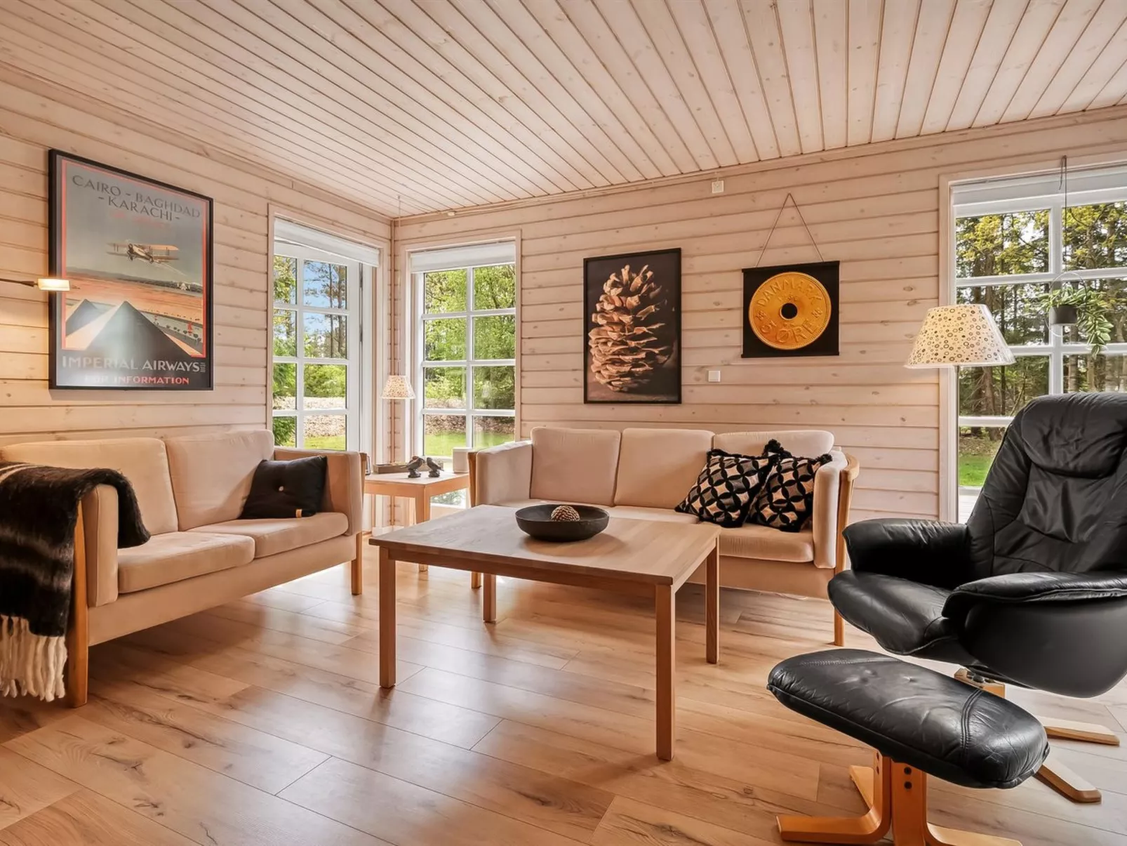 "Iorund" - 9km from the sea-Binnen