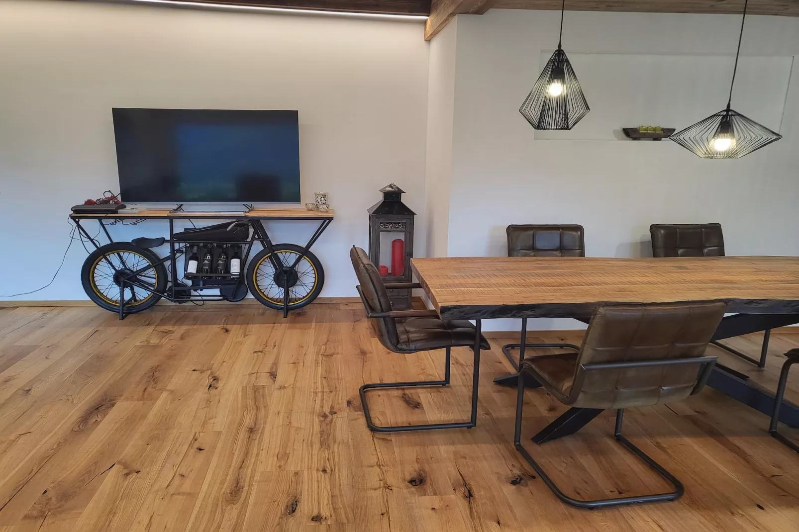 Appartement Tauernfenster-Eetkamer