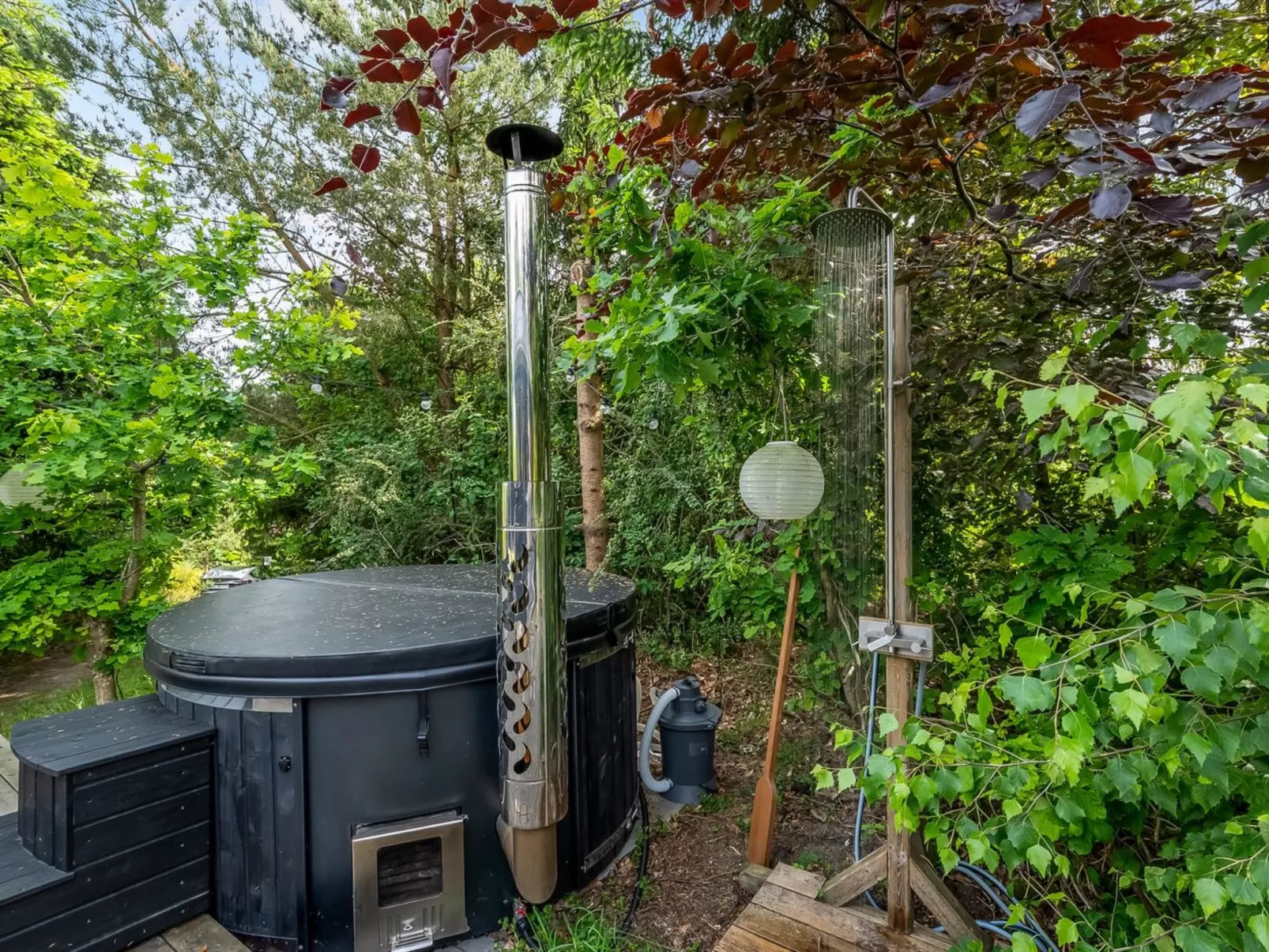 "Gunward" - 3km from the sea-Binnen