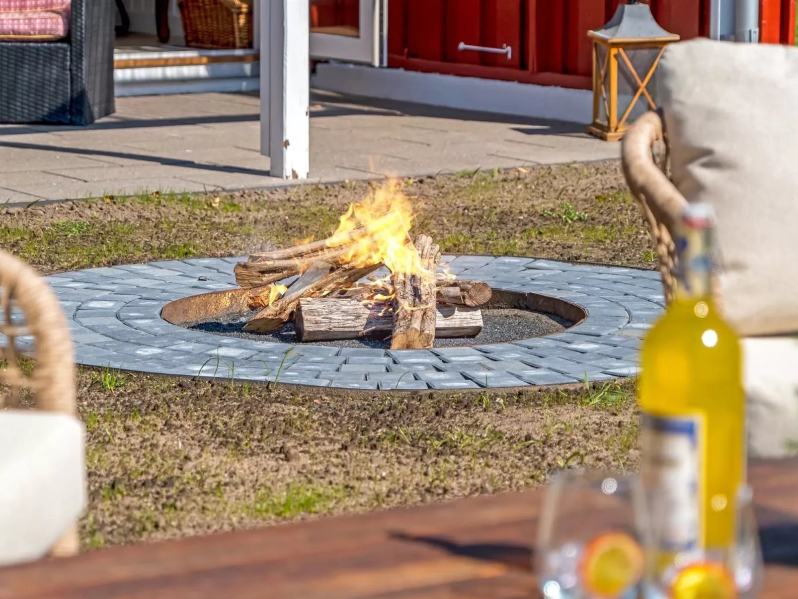 "Ruse" -  from the sea-Buiten