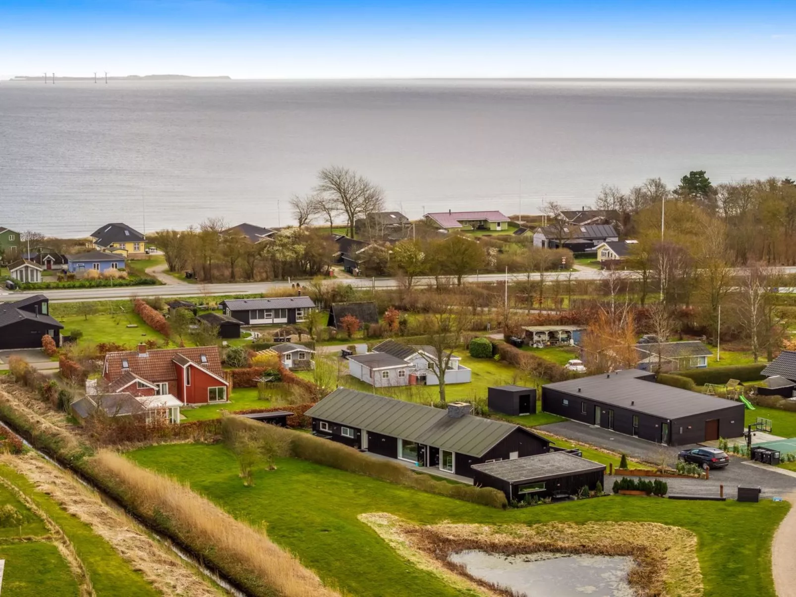 "Kato" -  from the sea-Buiten