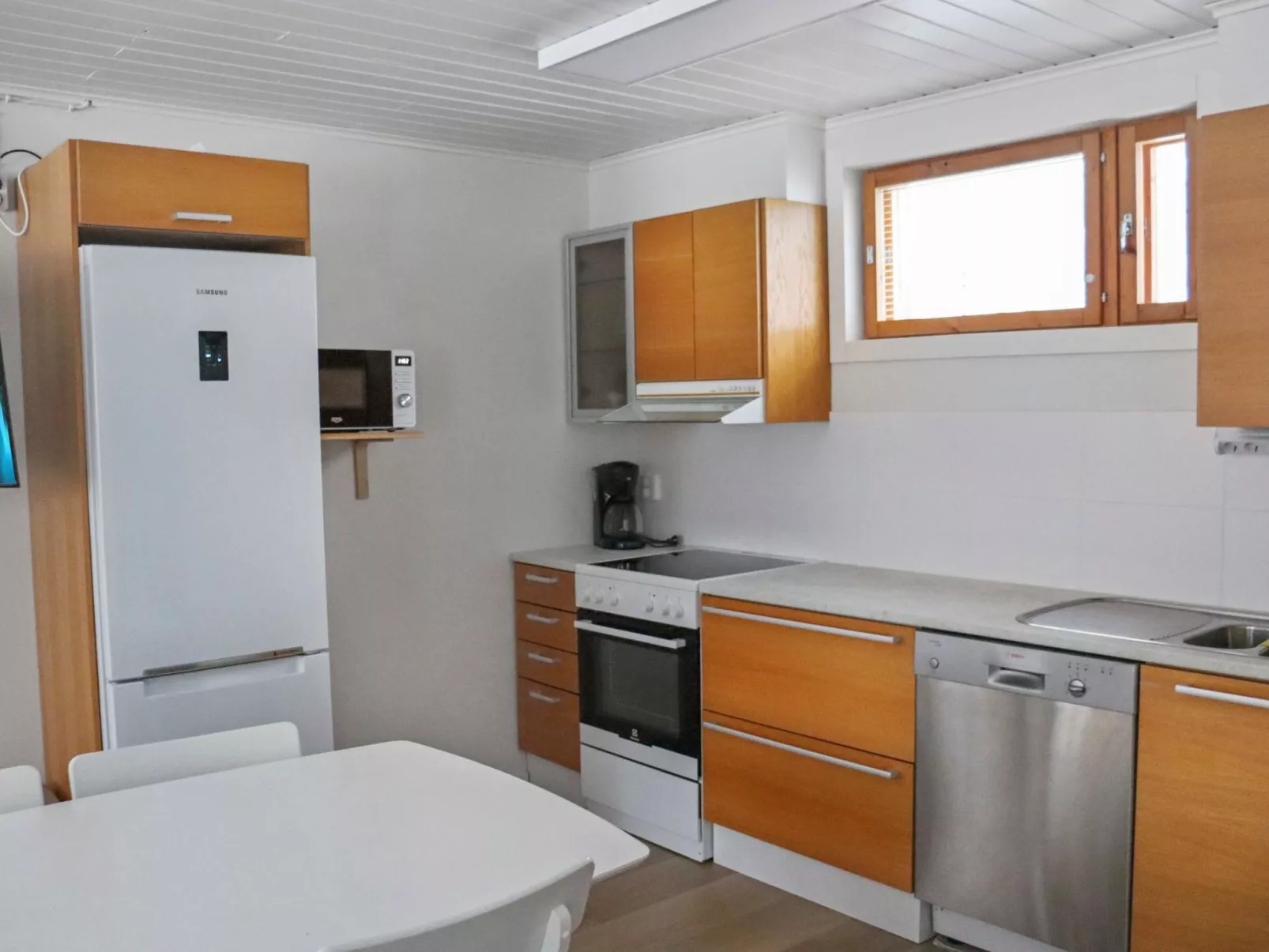 Alppikylä 4b paritalo-Binnen