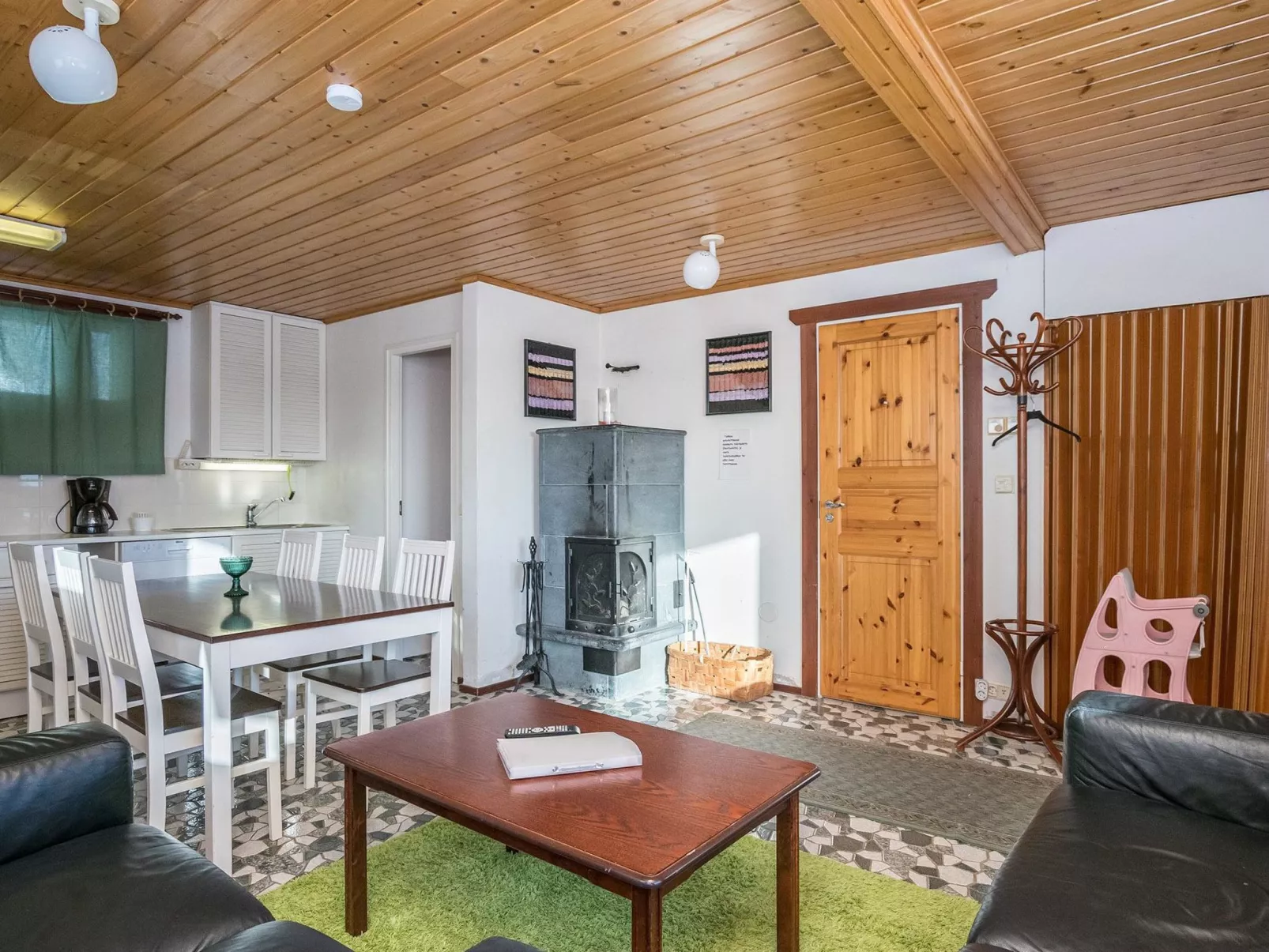 Alppikylä 3b paritalo-Binnen