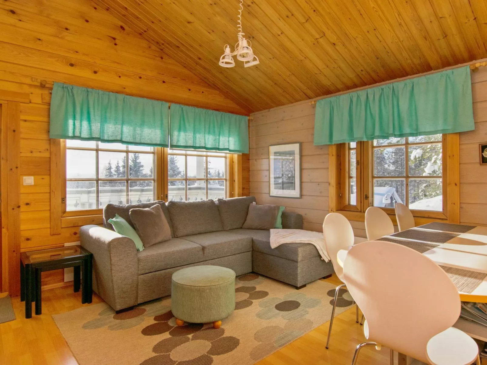 Gasthalla a paritalo-Binnen