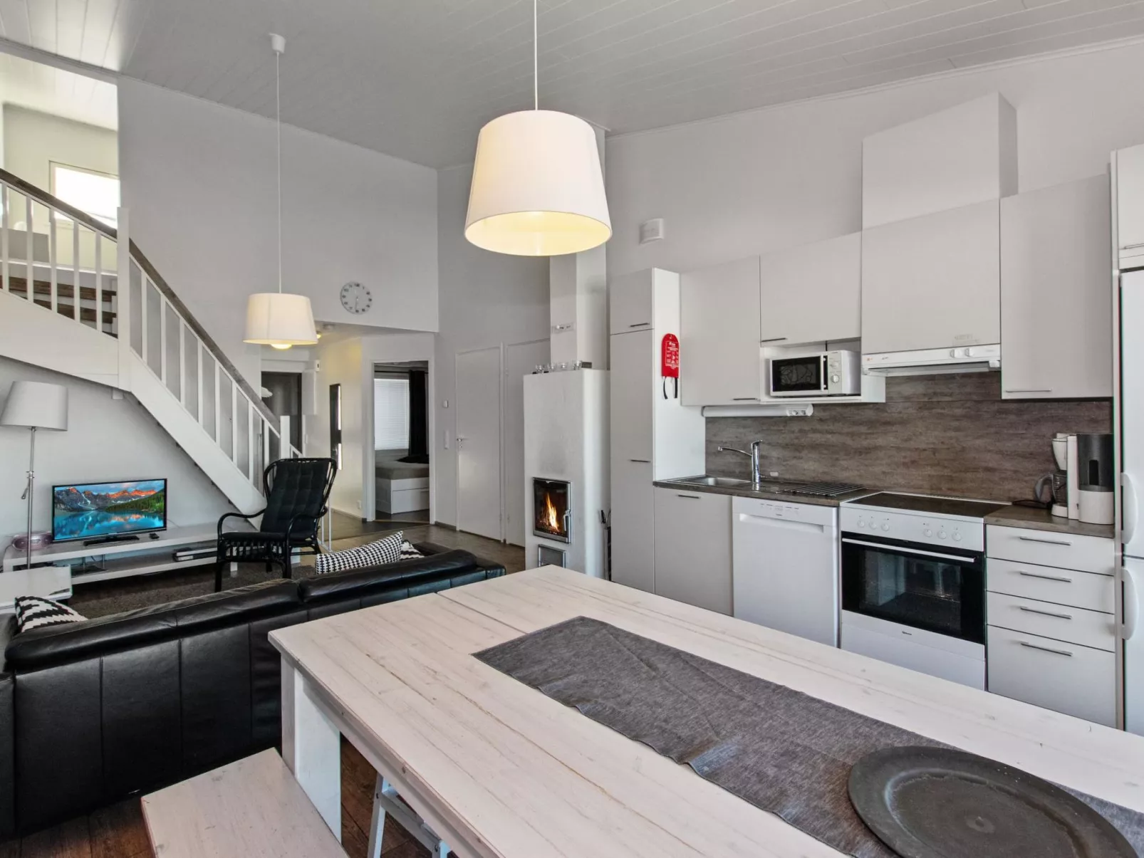 Skivillas 78 ukkohalla (7)-Binnen