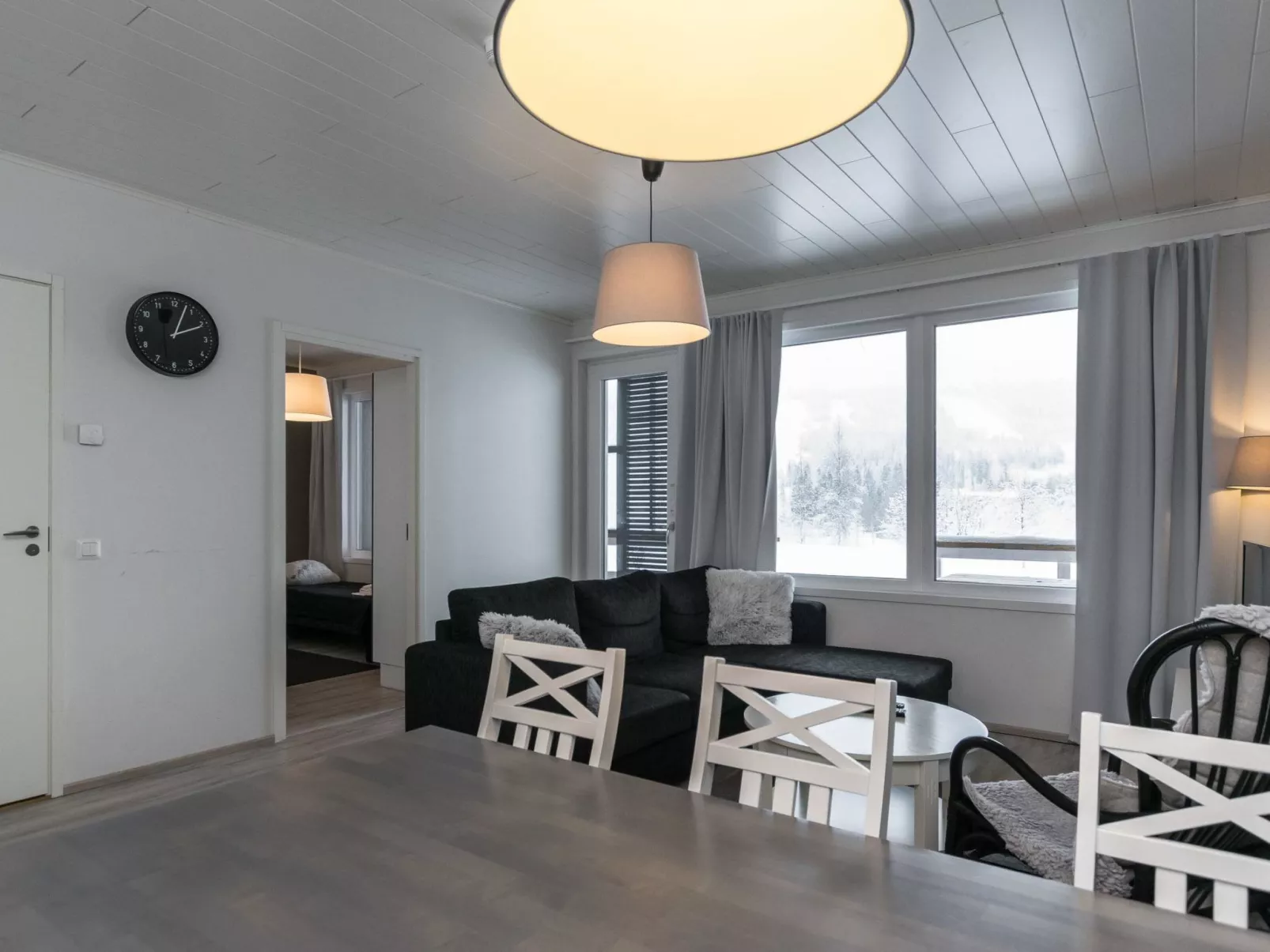 Skivillas paljakka 8. (3mh)-Binnen