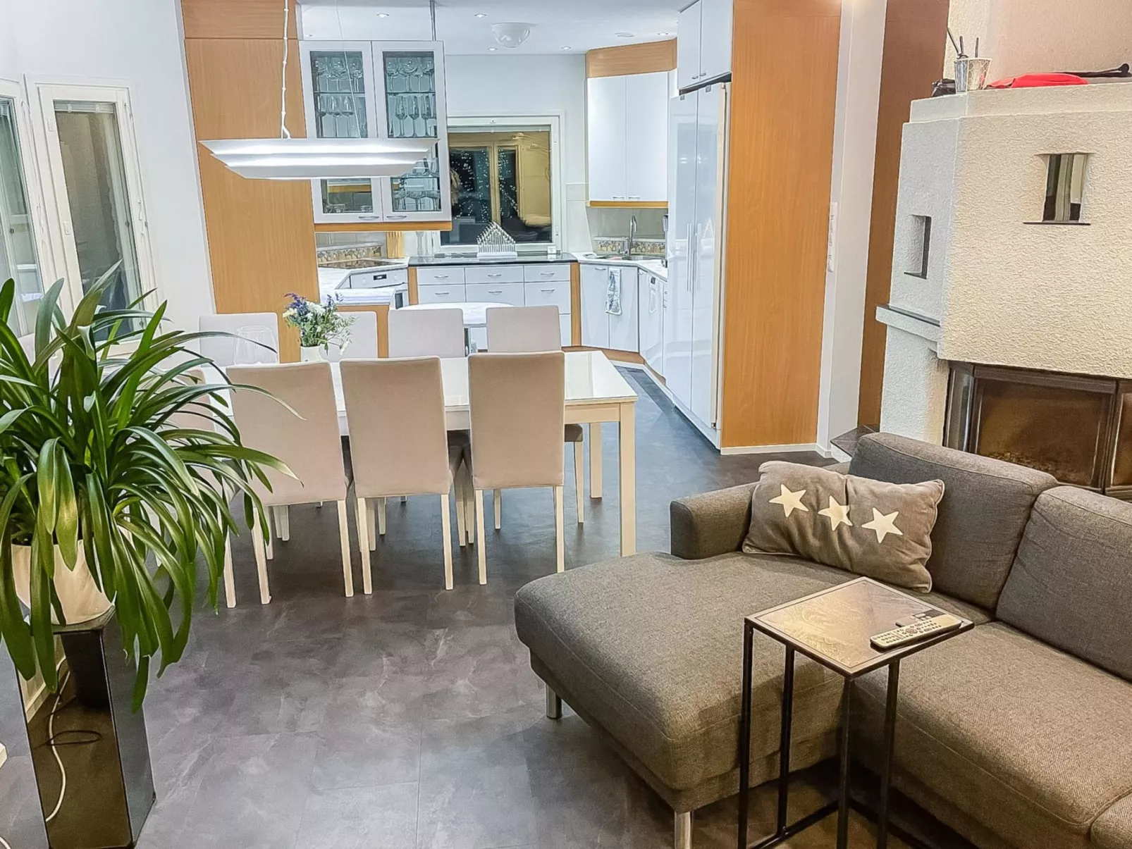 Villa jokiranta-Binnen