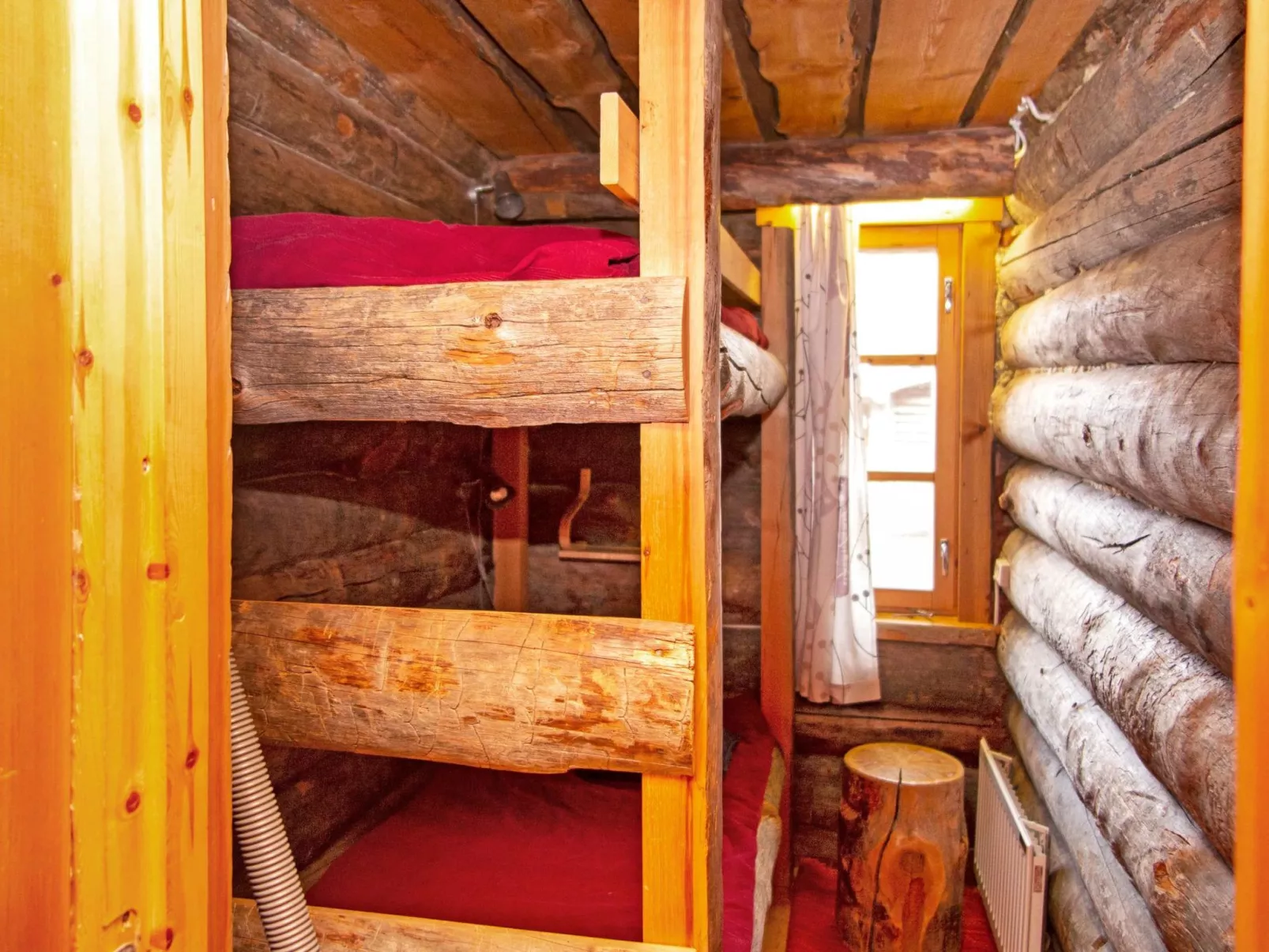 Kelosyväri 17-Binnen