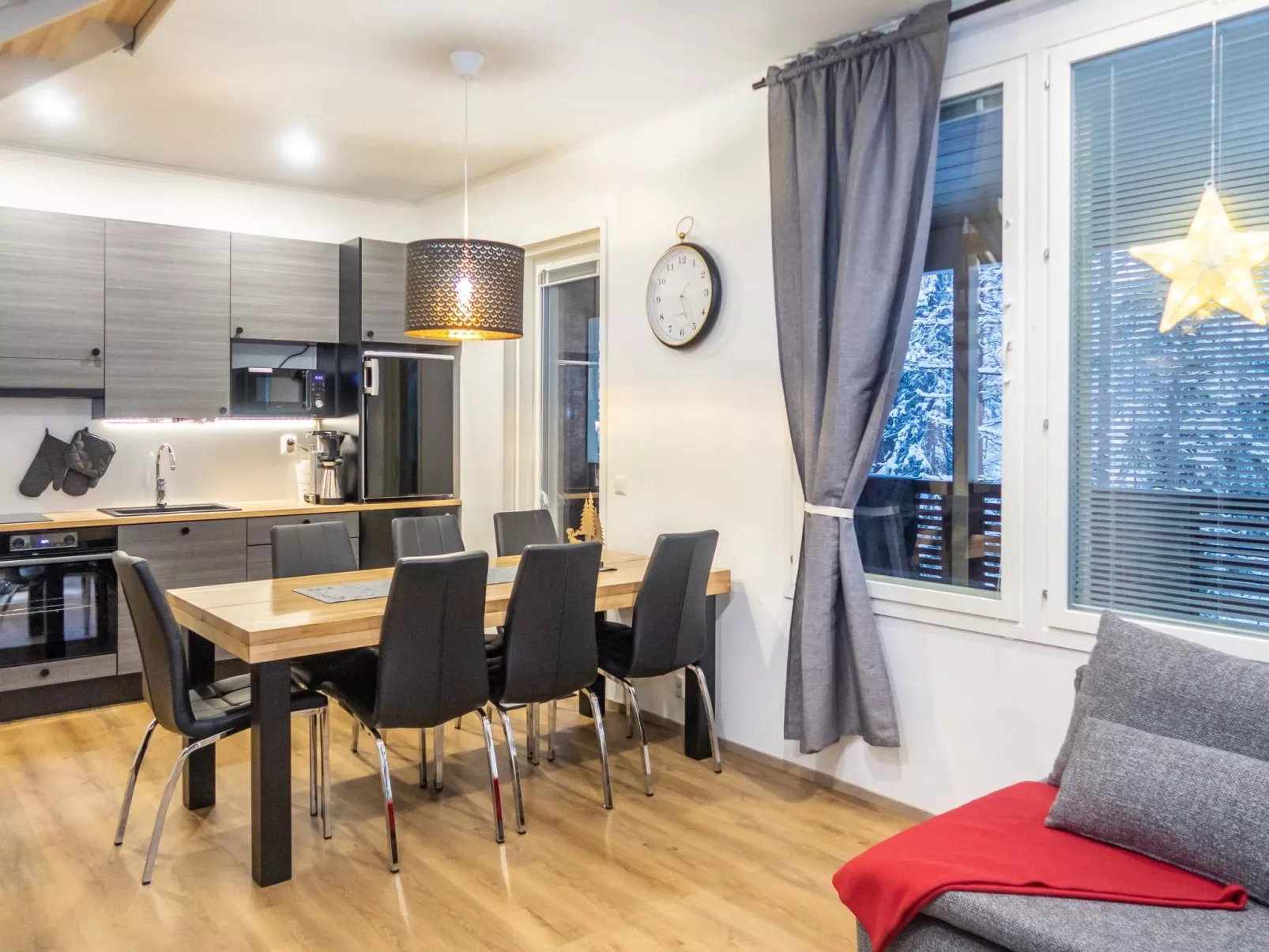 Saukonpesä b-Binnen