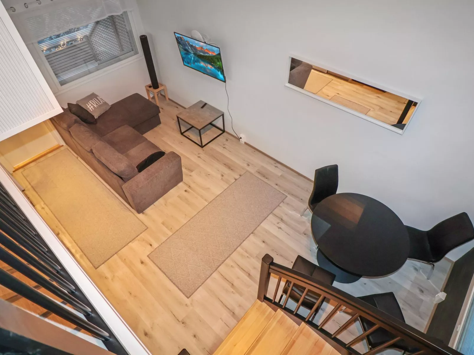 Hossanmukka 8 b 2-Binnen