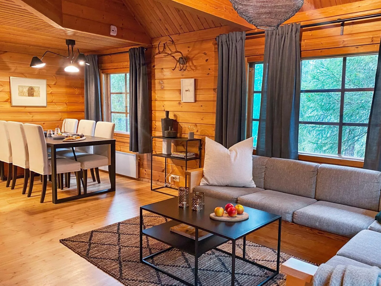 Uolevintie 39b-Binnen