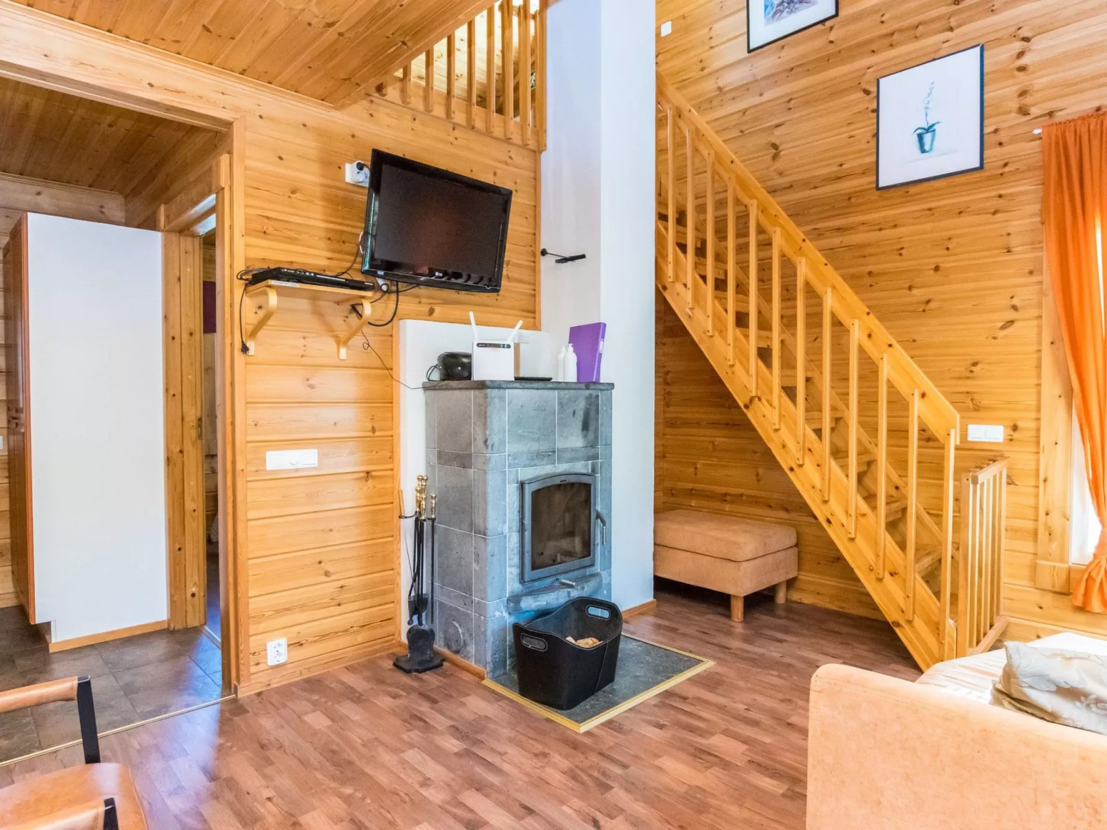 Klz 2. smaragdi-Binnen