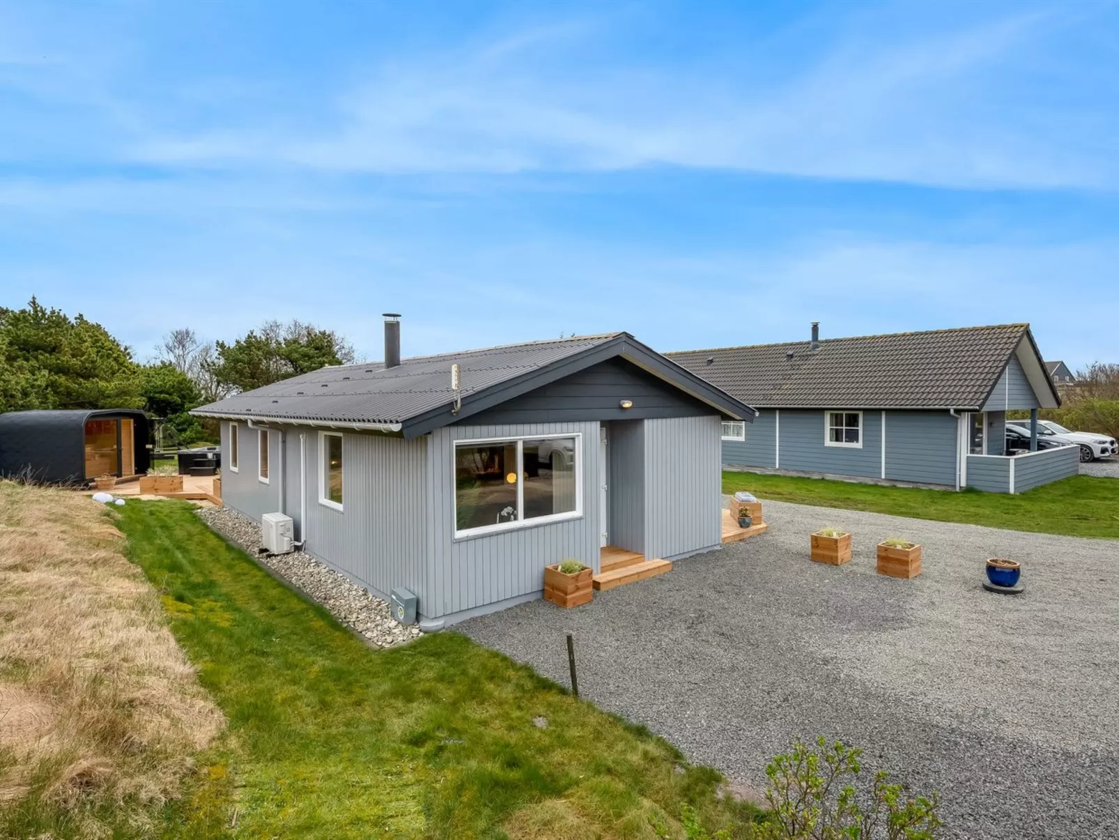 "Heike" - 700m to the fjord-Buiten