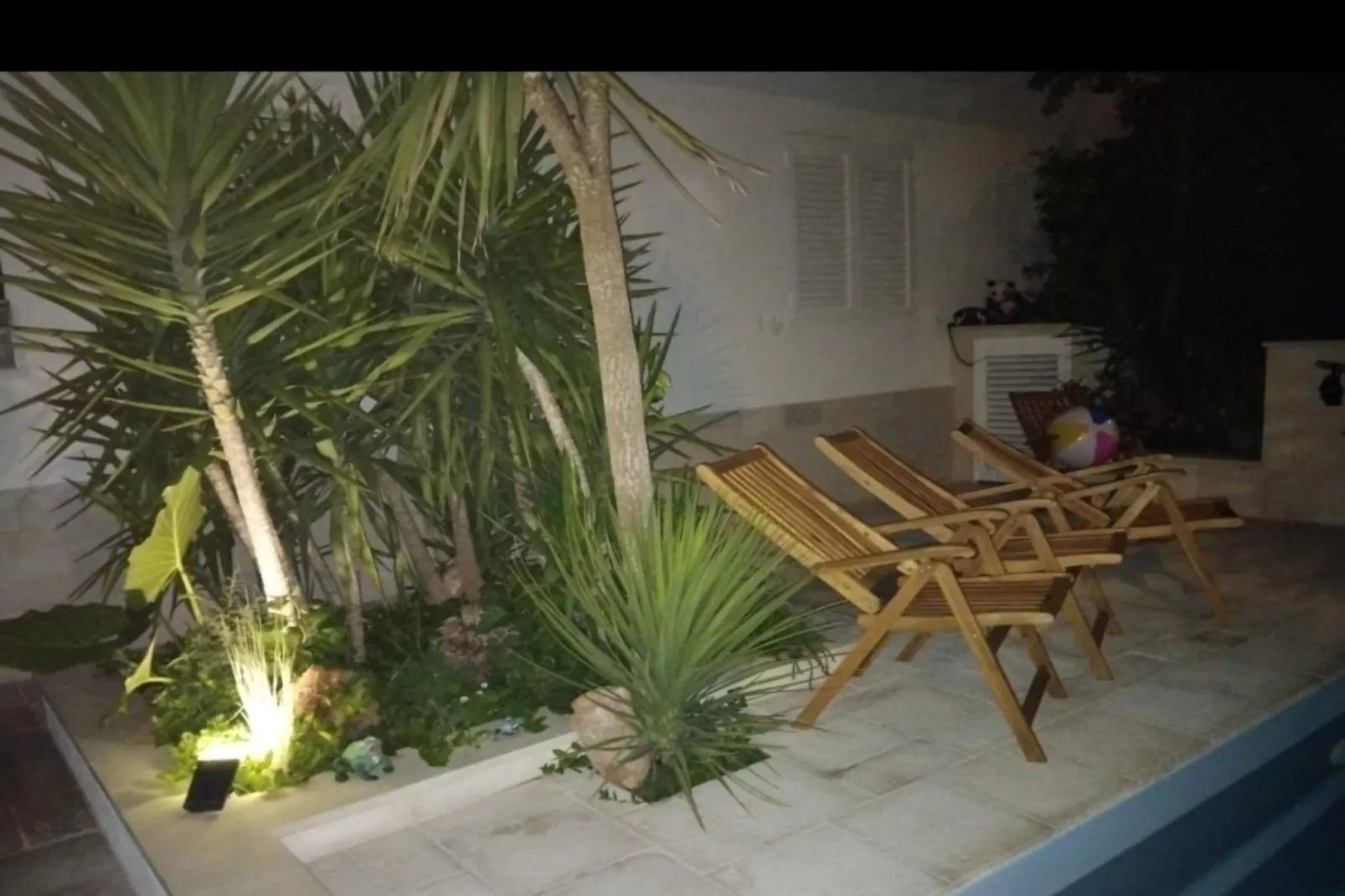 Villa Marija - Five Bedroom Villa with Terrace and Swimming Pool-Tuinen zomer