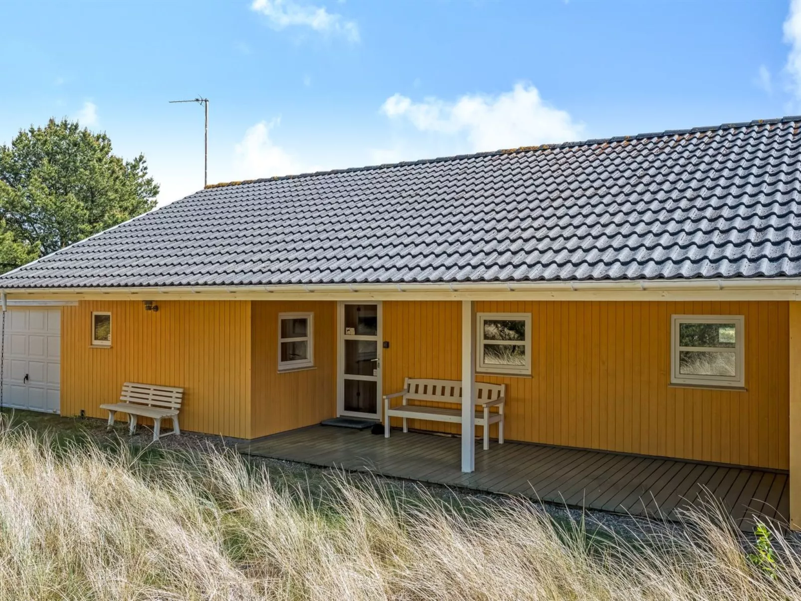 "Jeip" - 2.1km from the sea-Buiten