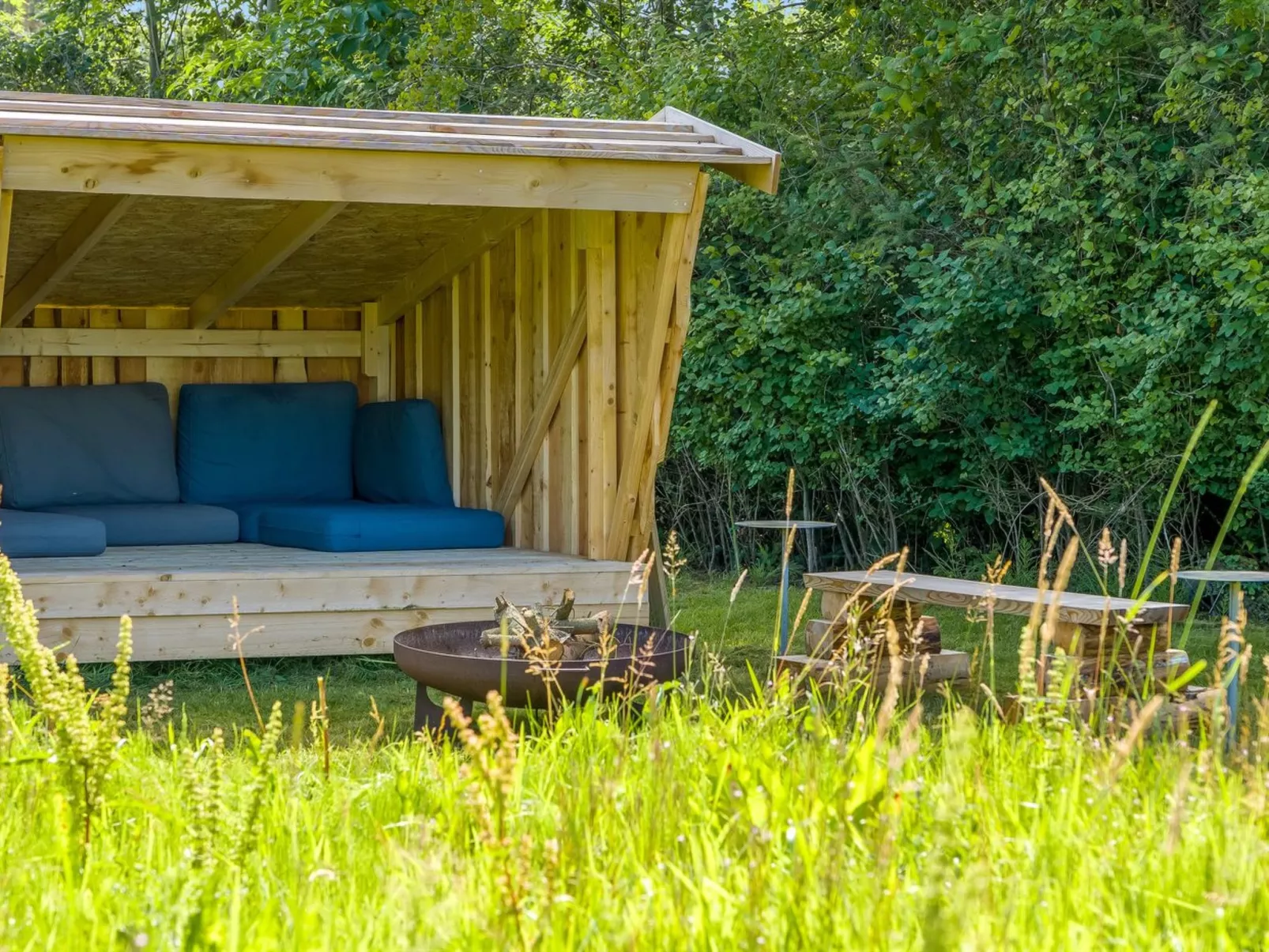 "Elske" -  from the sea-Buiten