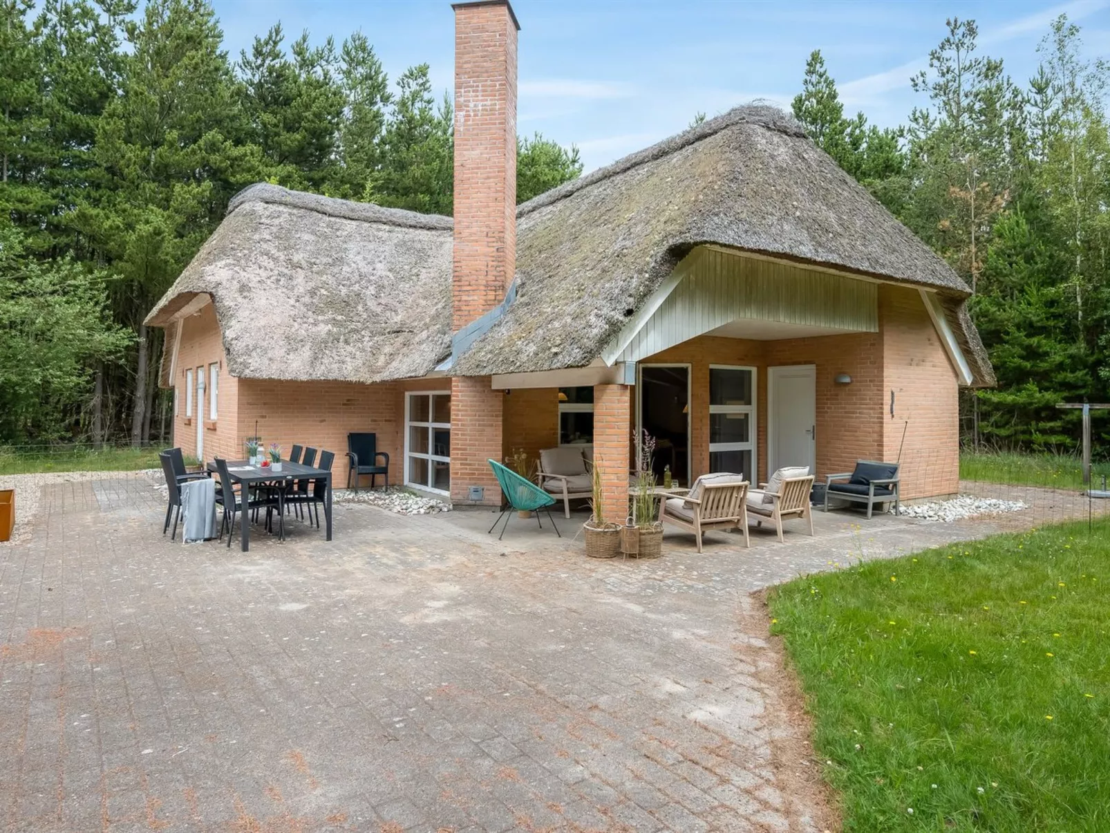 "Batsha" - 1.7km from the sea-Buiten