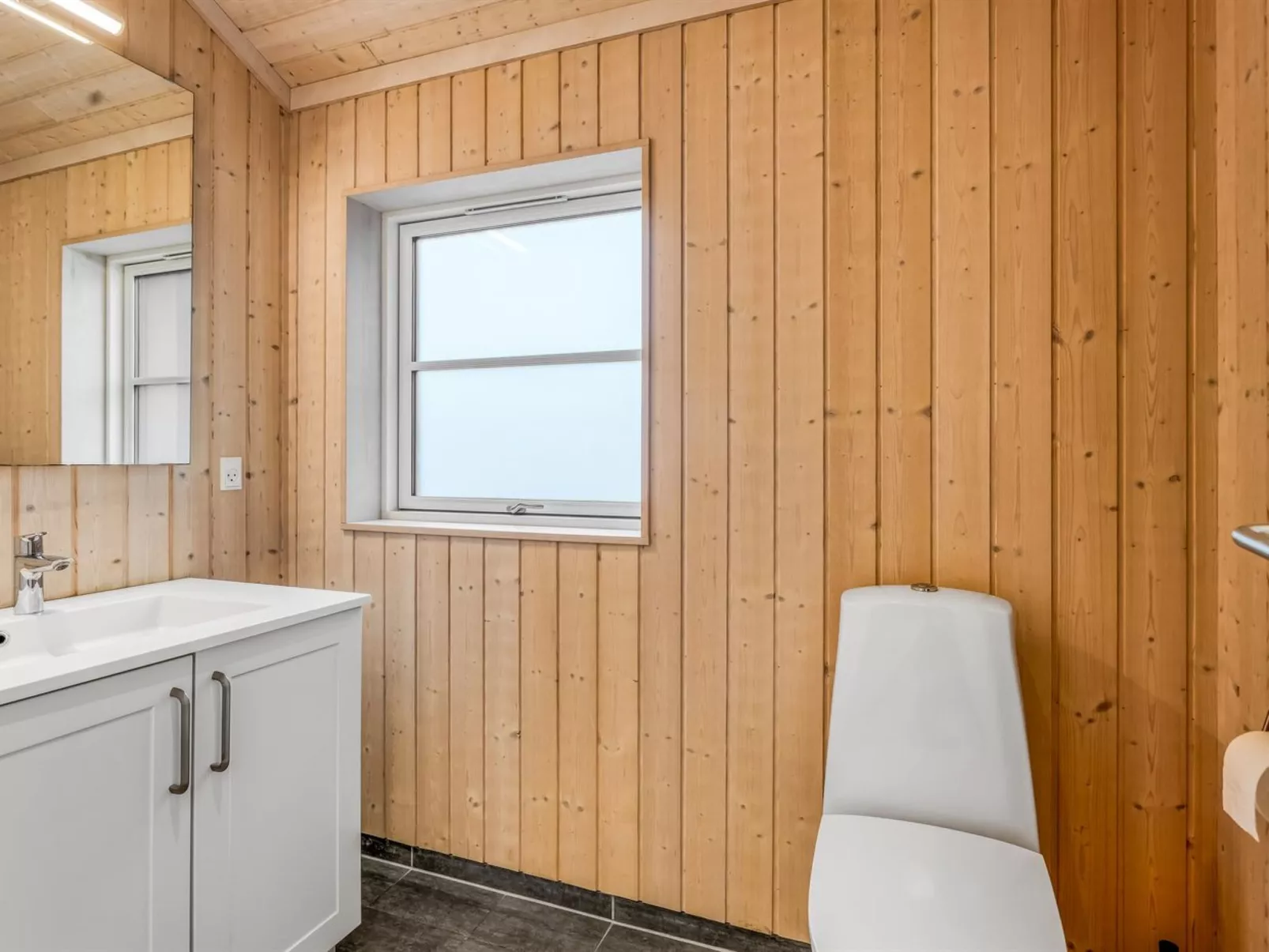 "Bernadine" - 500m from the sea-Binnen