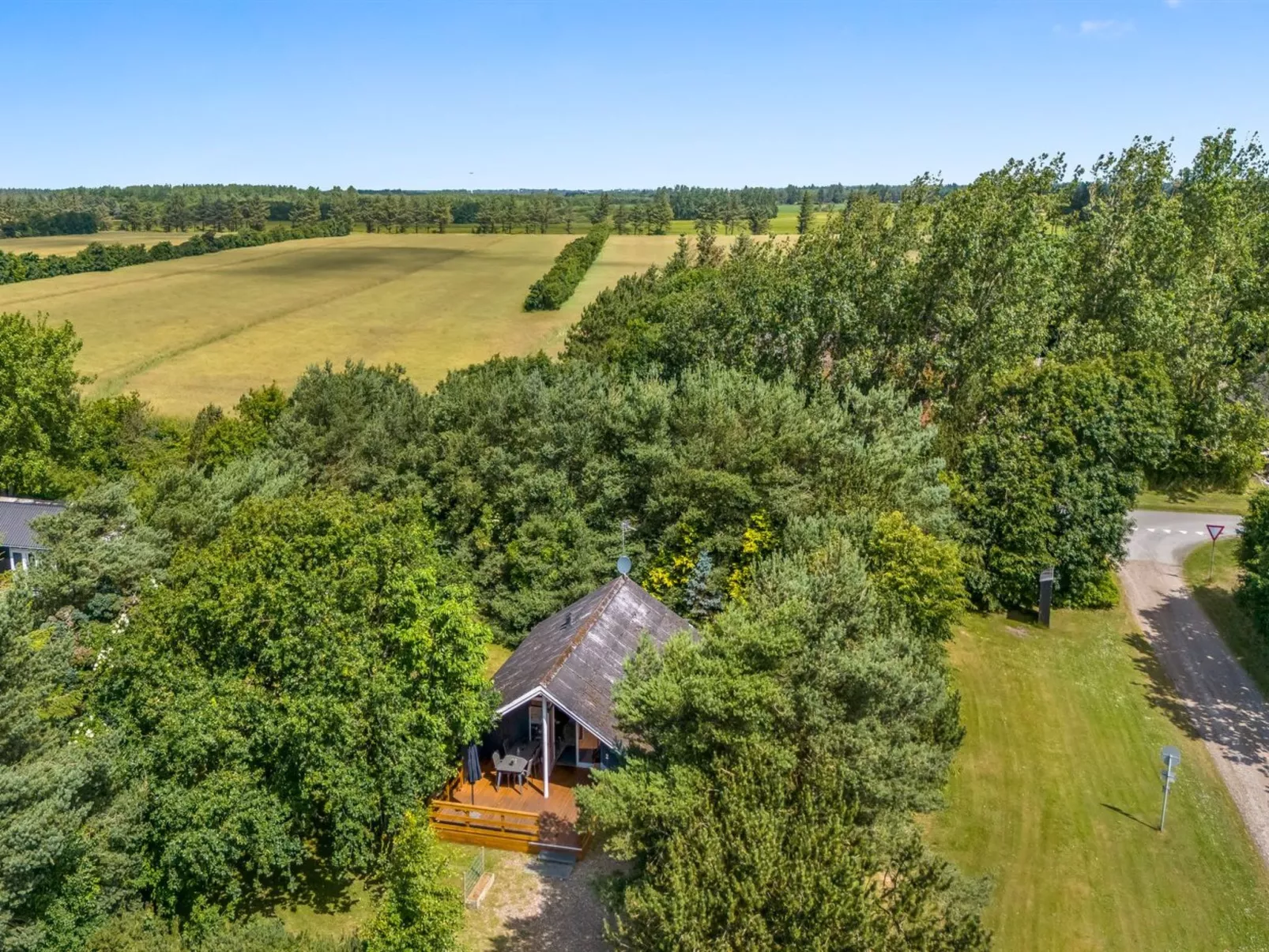 "Yarla" - 500m to the fjord-Buiten