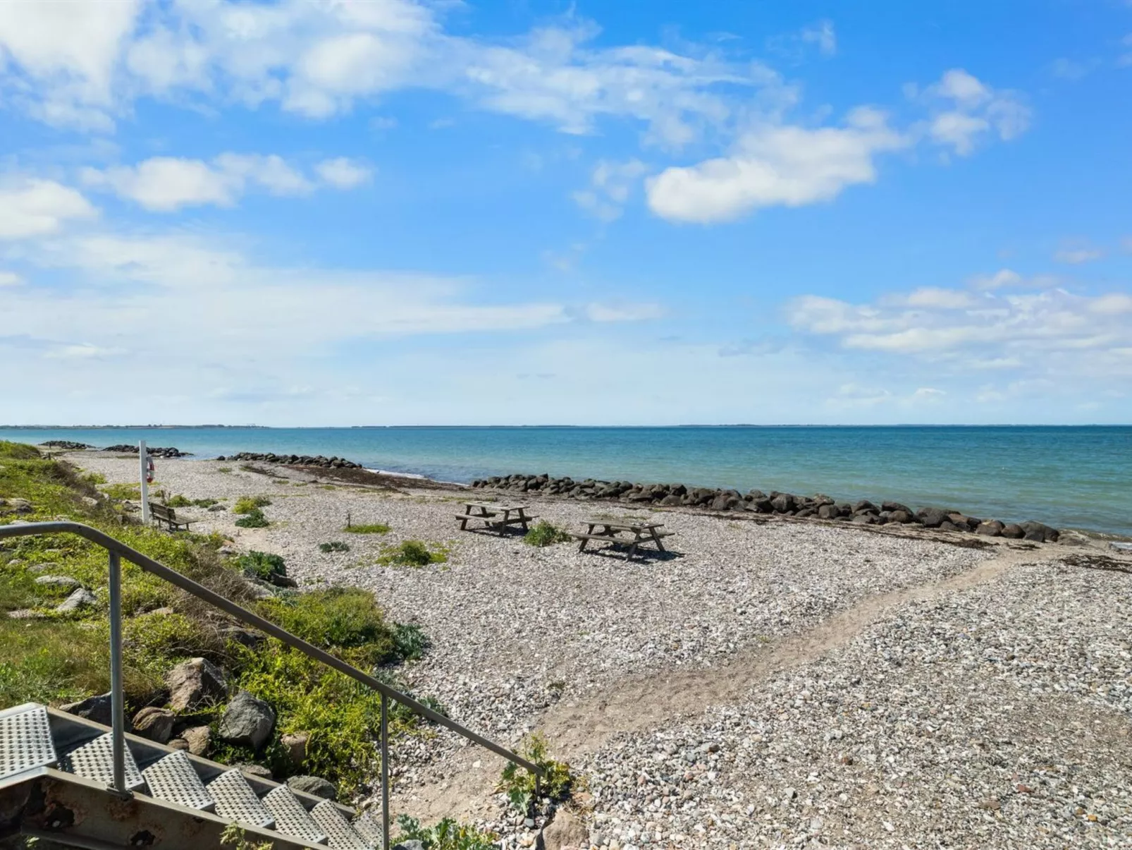 "Luci" - 20m from the sea-Buiten