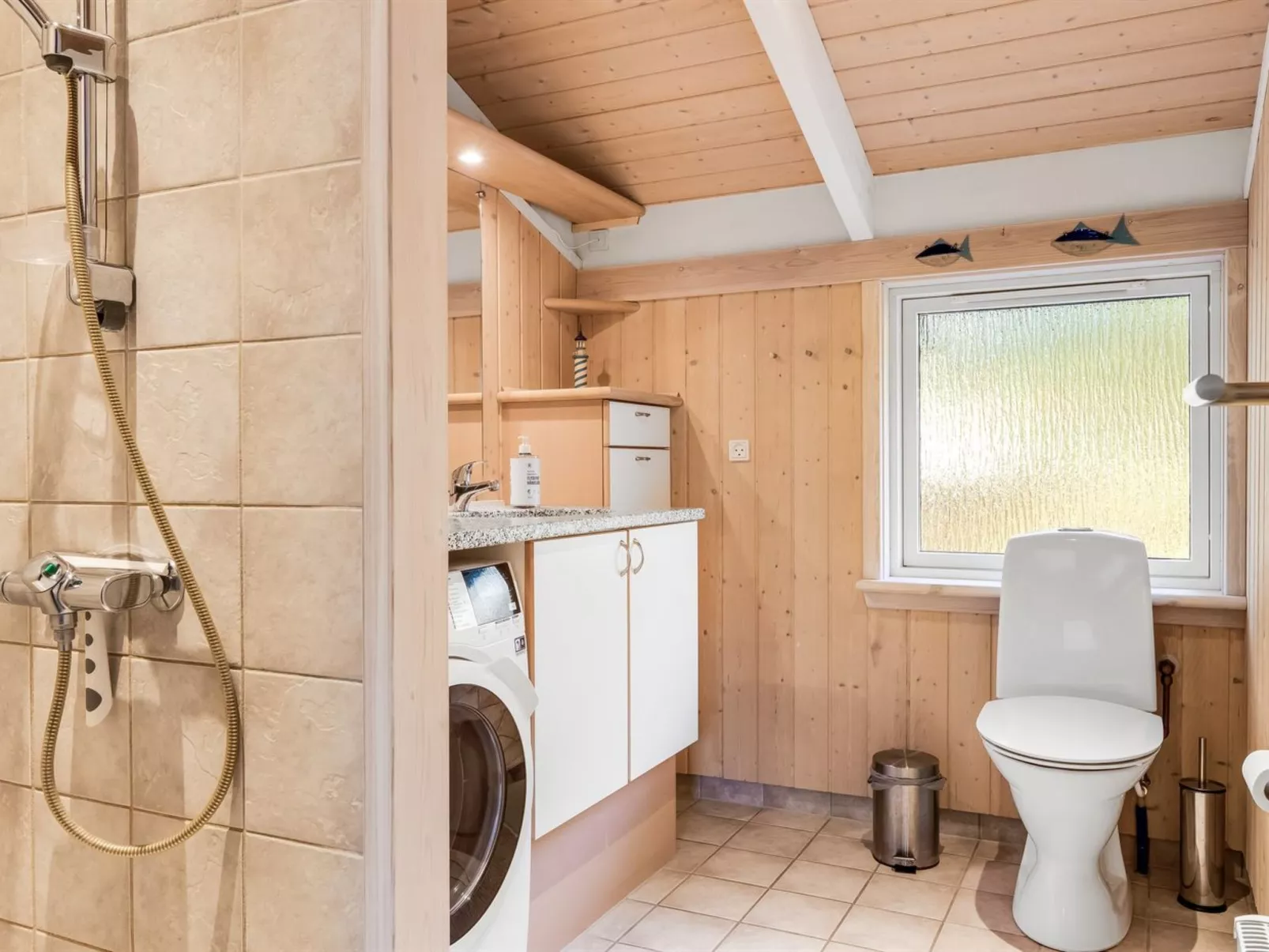 "Siegfried" - 400m from the sea-Binnen