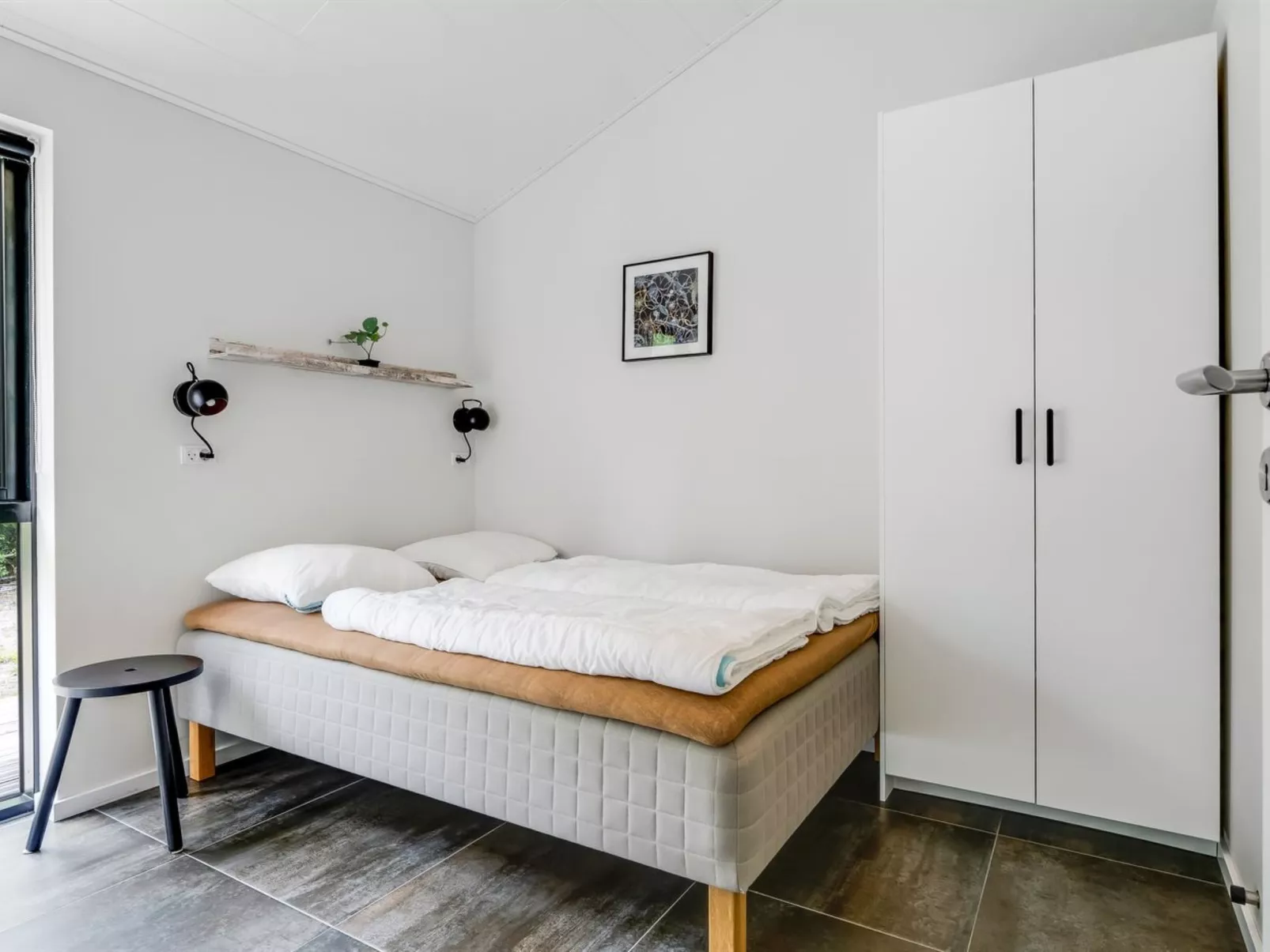 "Sighvat" - 300m from the sea-Binnen